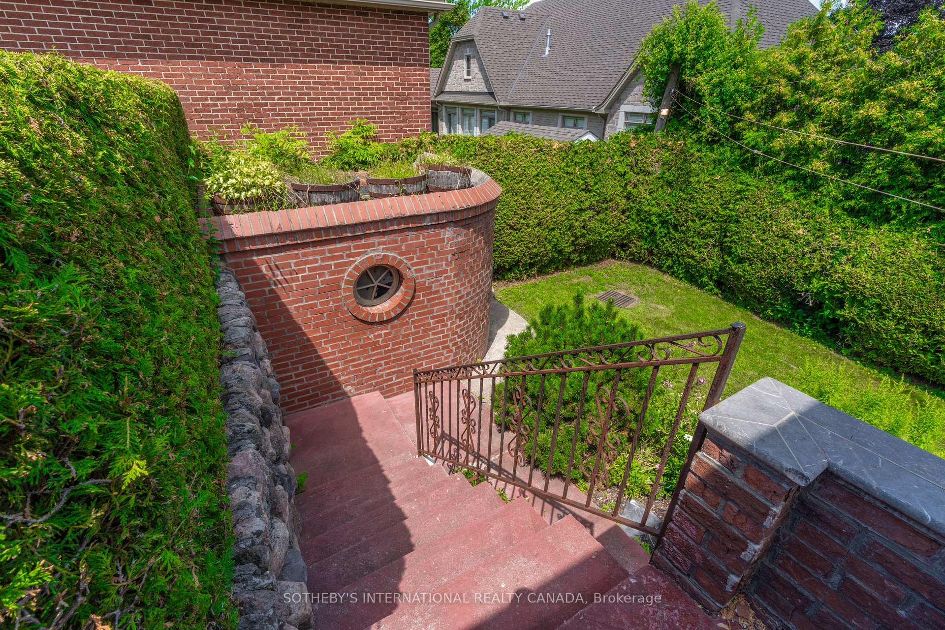 Photo 39 of 787 Simcoe Street N, Oshawa, Centennial — HOMEH