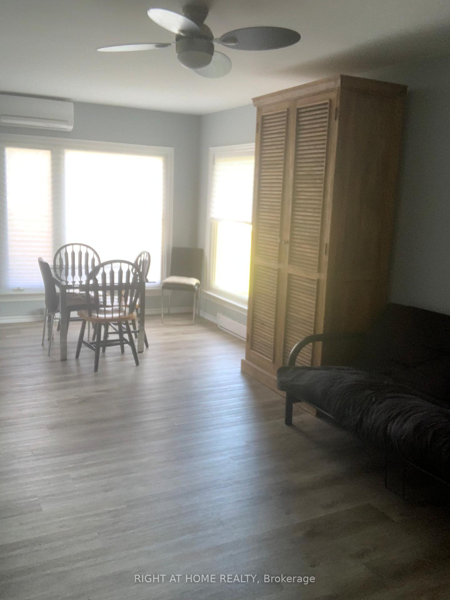Photo 2 of 118 Sunset Beach Road, Georgina, Pefferlaw — HOMEH