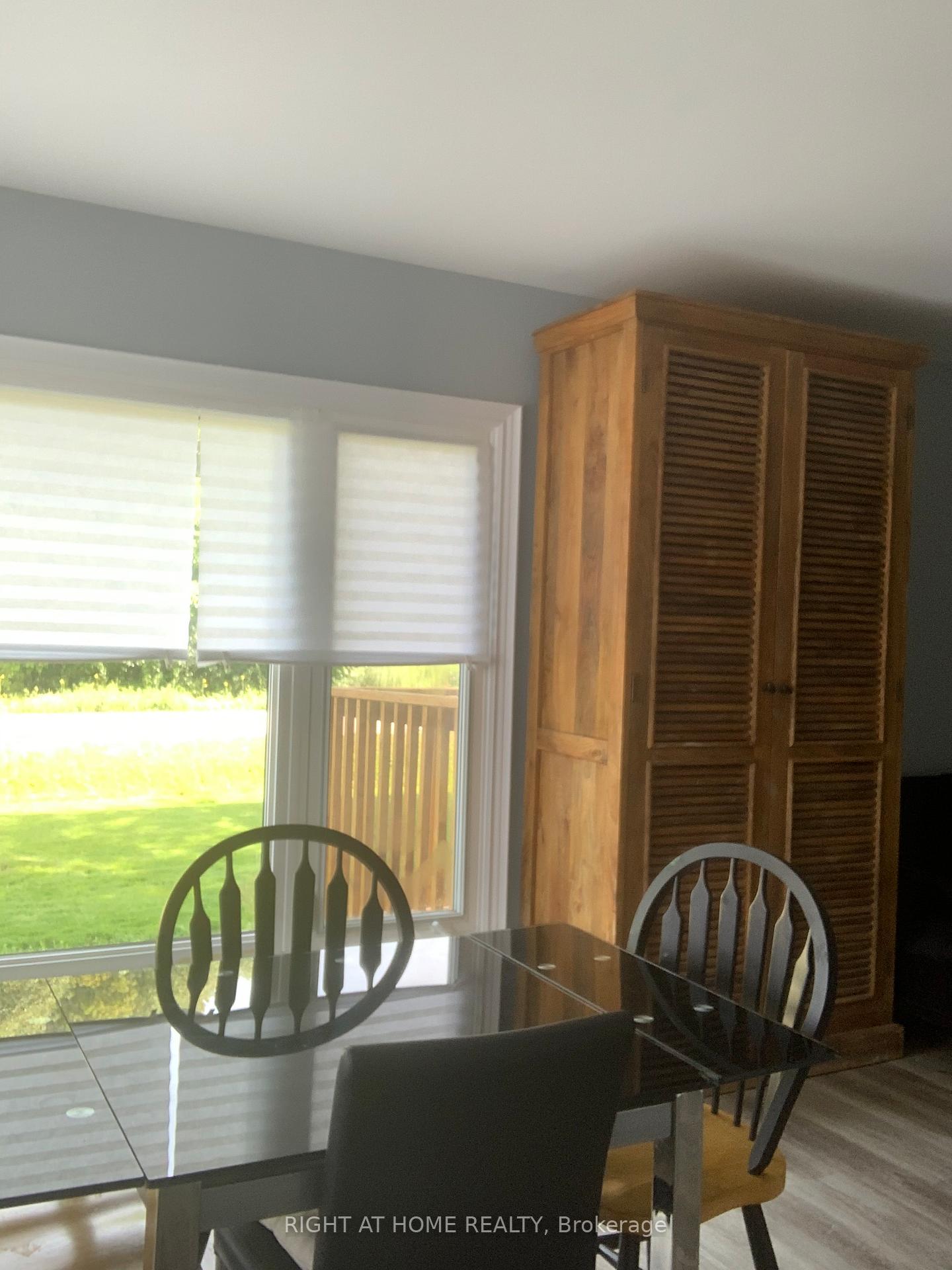 Photo 4 of 118 Sunset Beach Road, Georgina, Pefferlaw — HOMEH