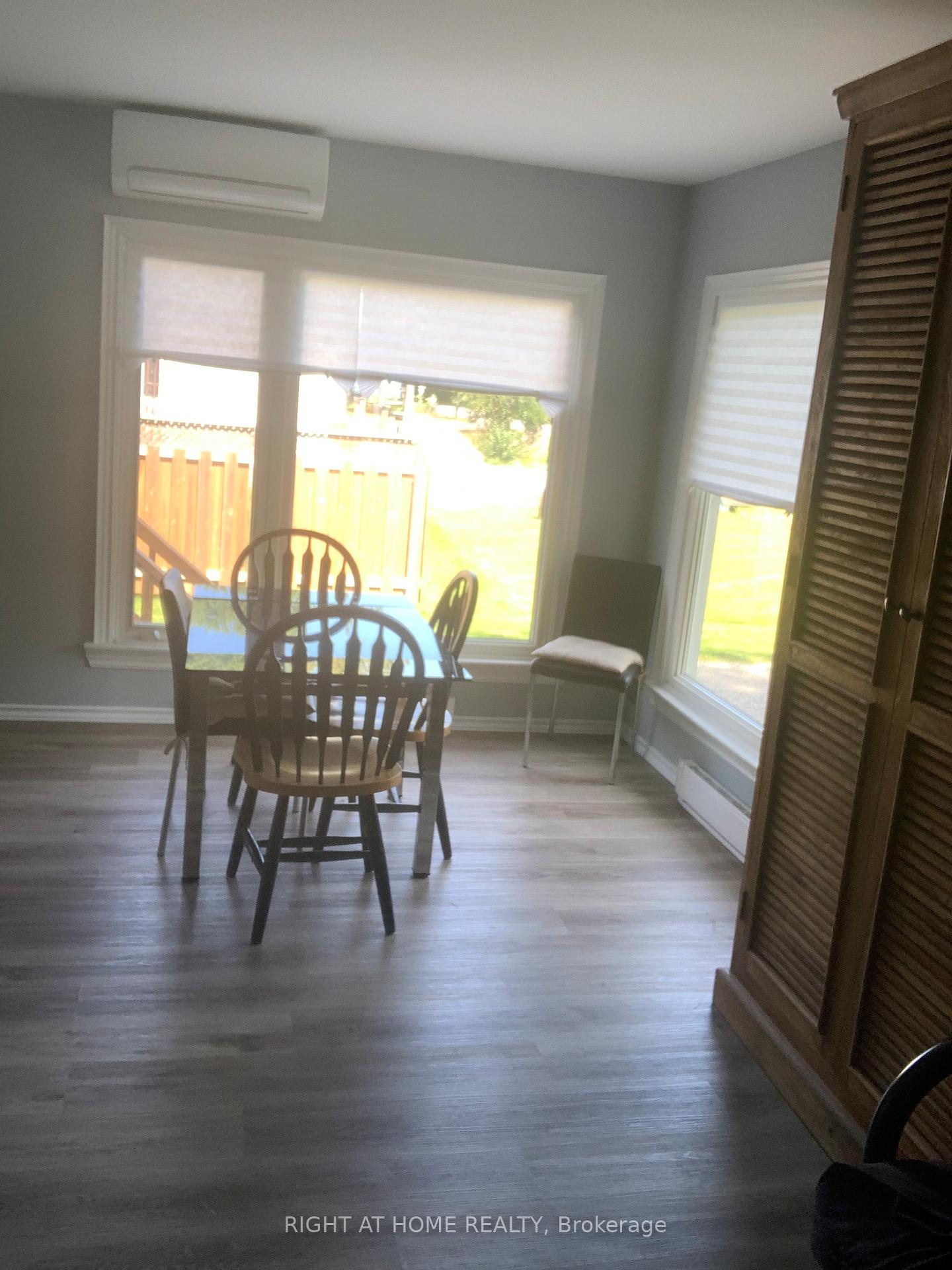 Photo 5 of 118 Sunset Beach Road, Georgina, Pefferlaw — HOMEH