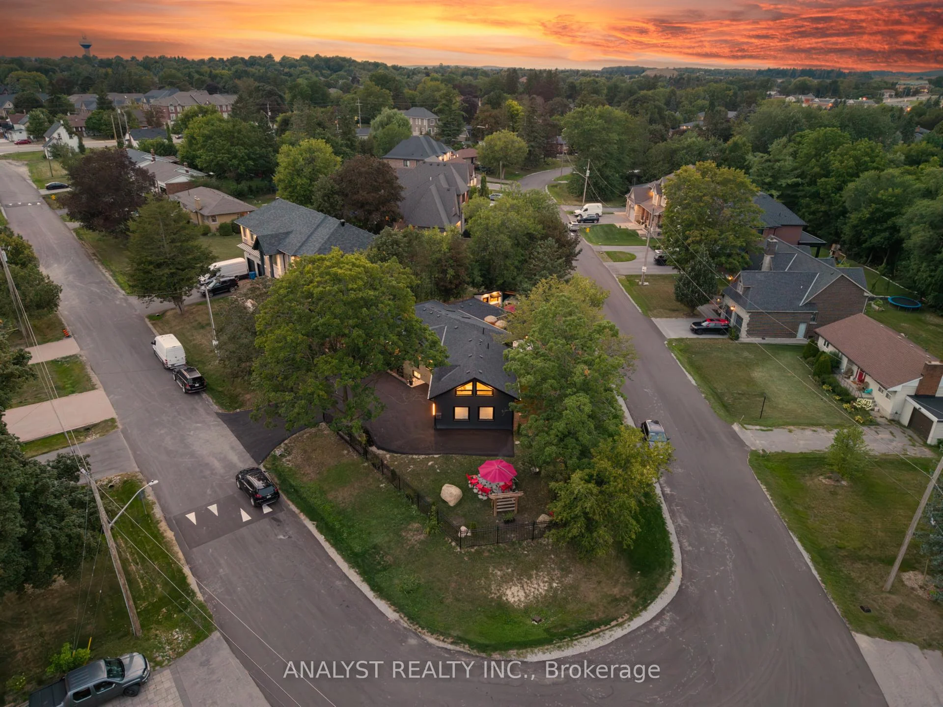 Photo 5 of 36 Norman Avenue, King, Nobleton — HOMEH