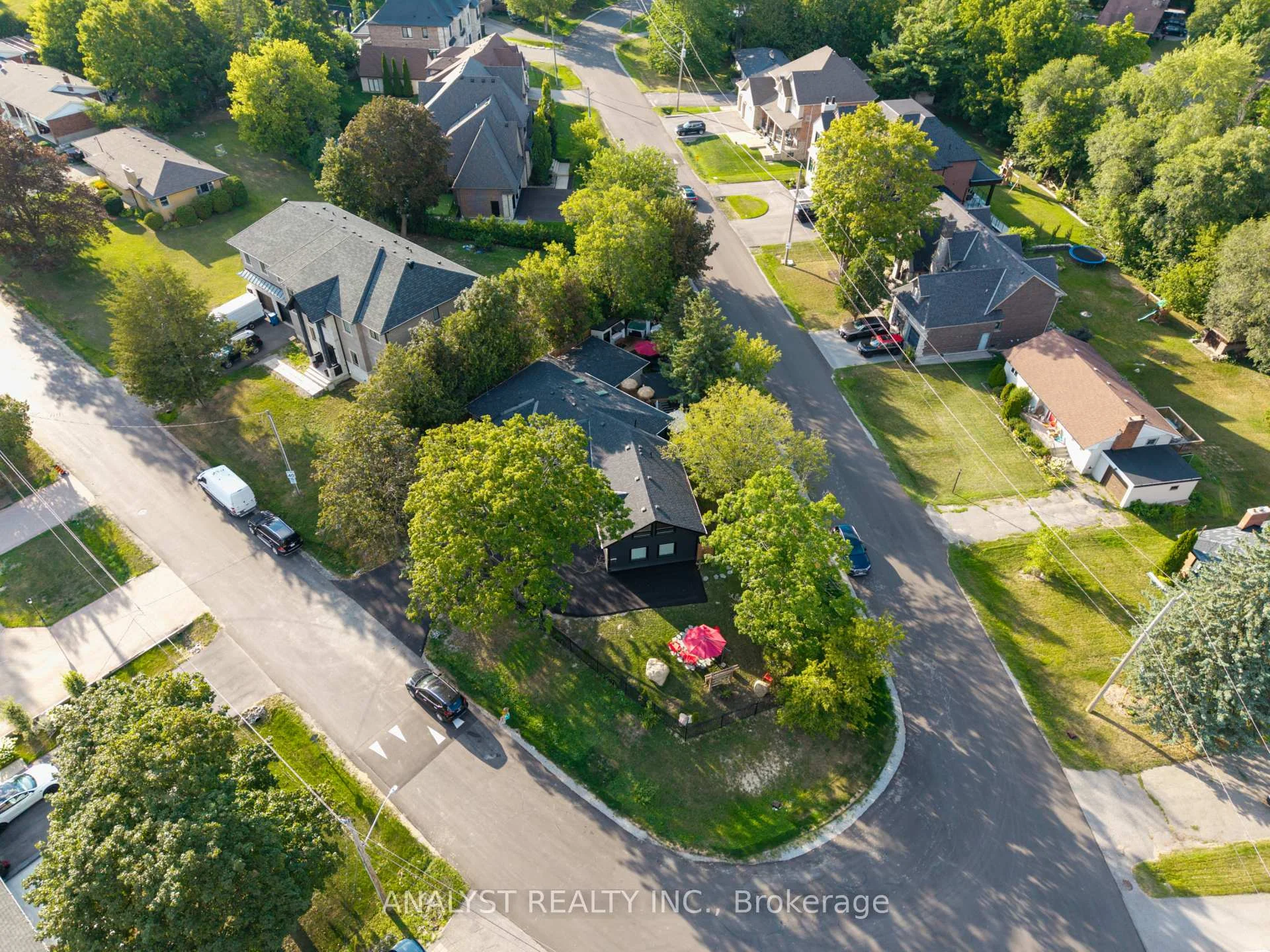 Photo 8 of 36 Norman Avenue, King, Nobleton — HOMEH