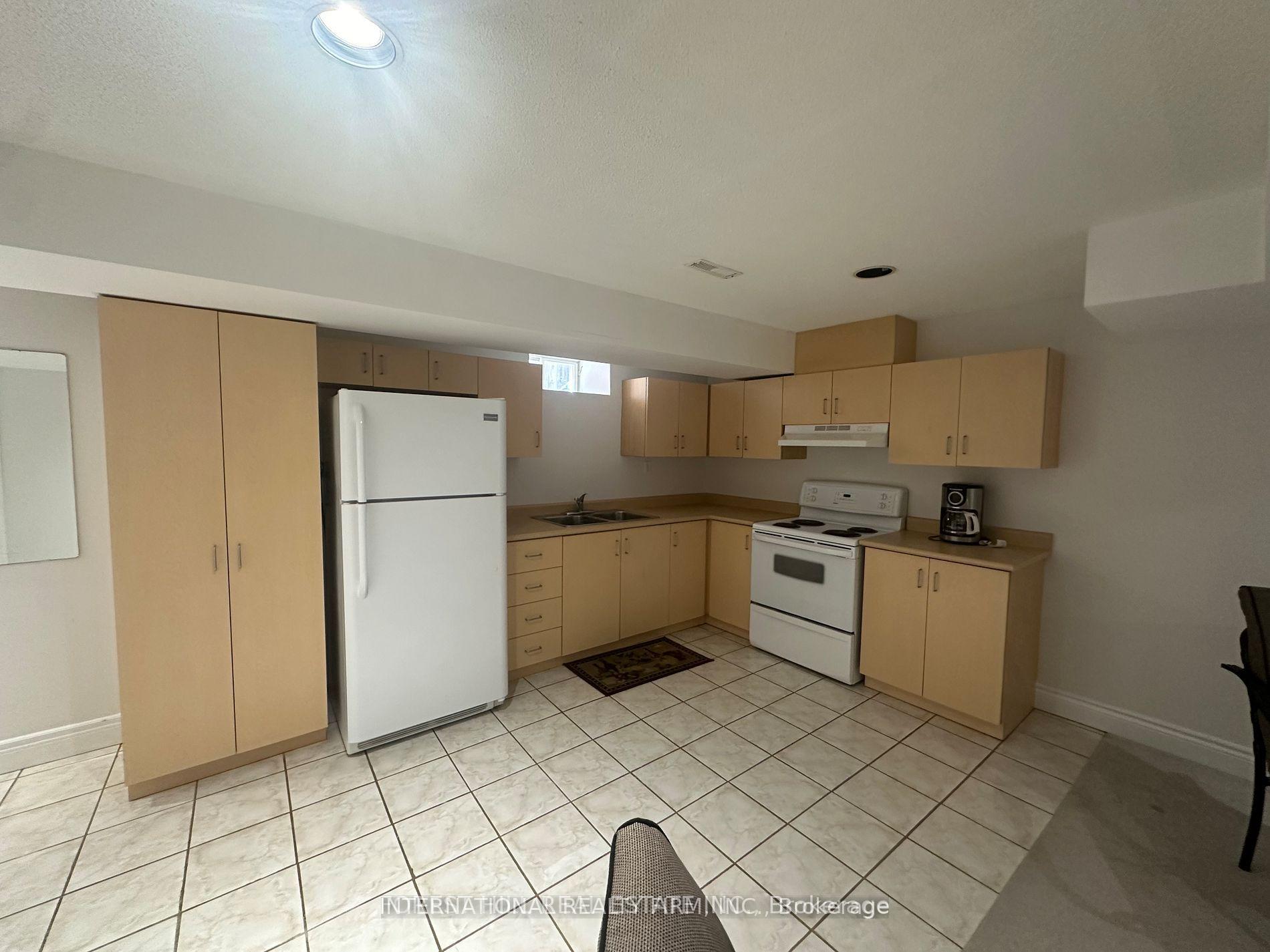 Photo 3 of Unit Basement, 156 Jefferson Forest Drive, Richmond Hill, Jefferson — HOMEH