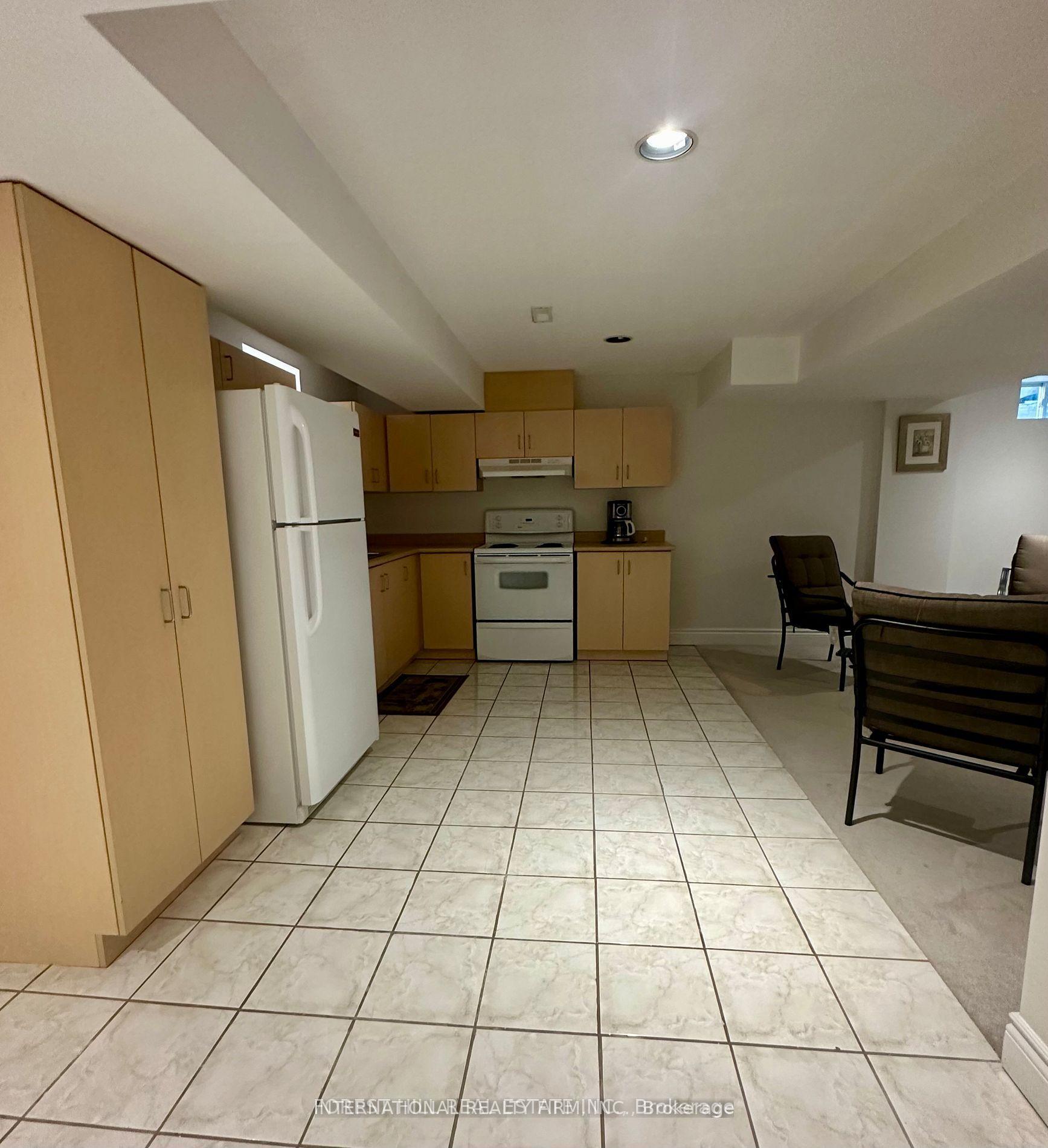 Photo 4 of Unit Basement, 156 Jefferson Forest Drive, Richmond Hill, Jefferson — HOMEH