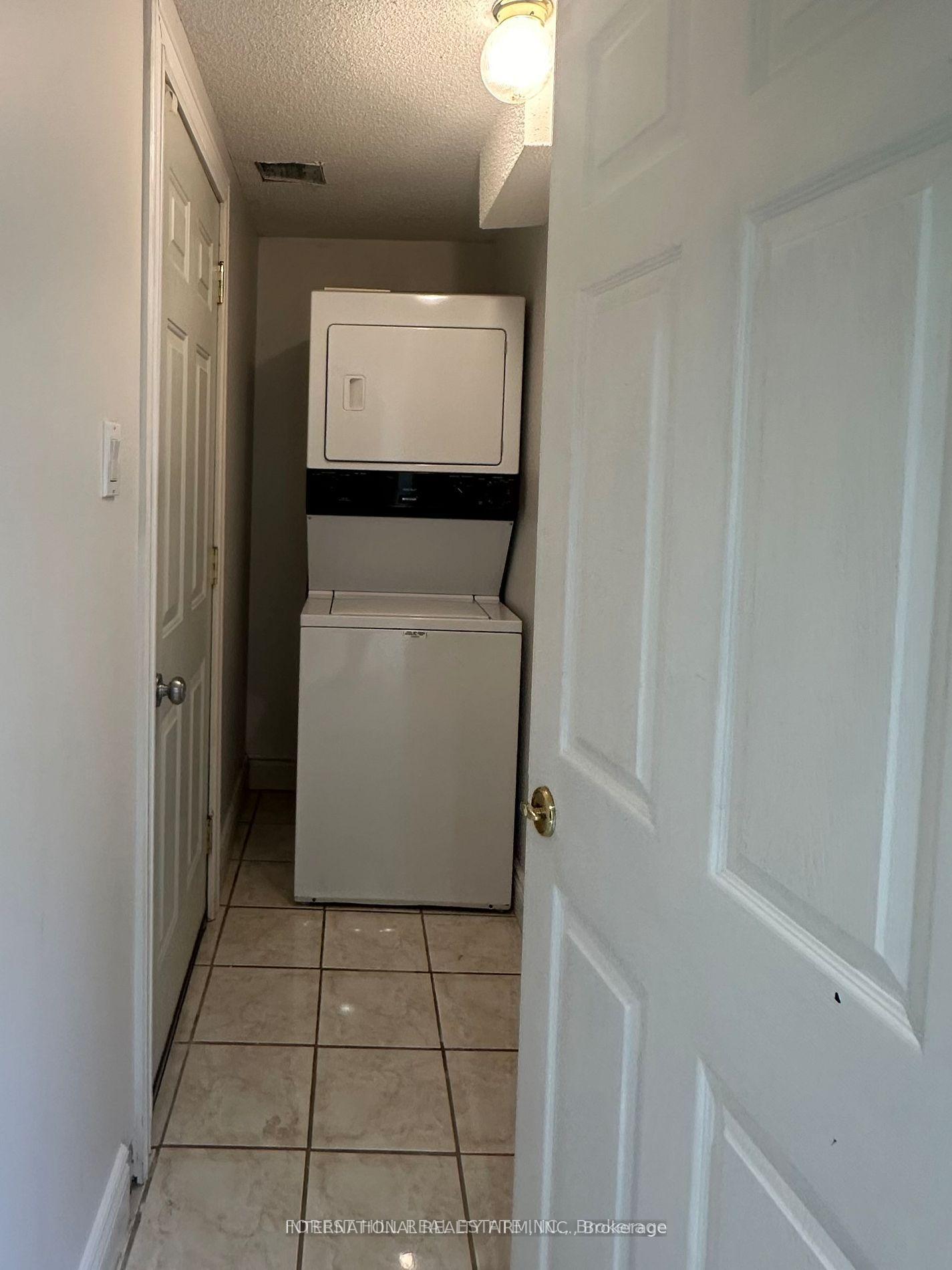 Photo 8 of Unit Basement, 156 Jefferson Forest Drive, Richmond Hill, Jefferson — HOMEH