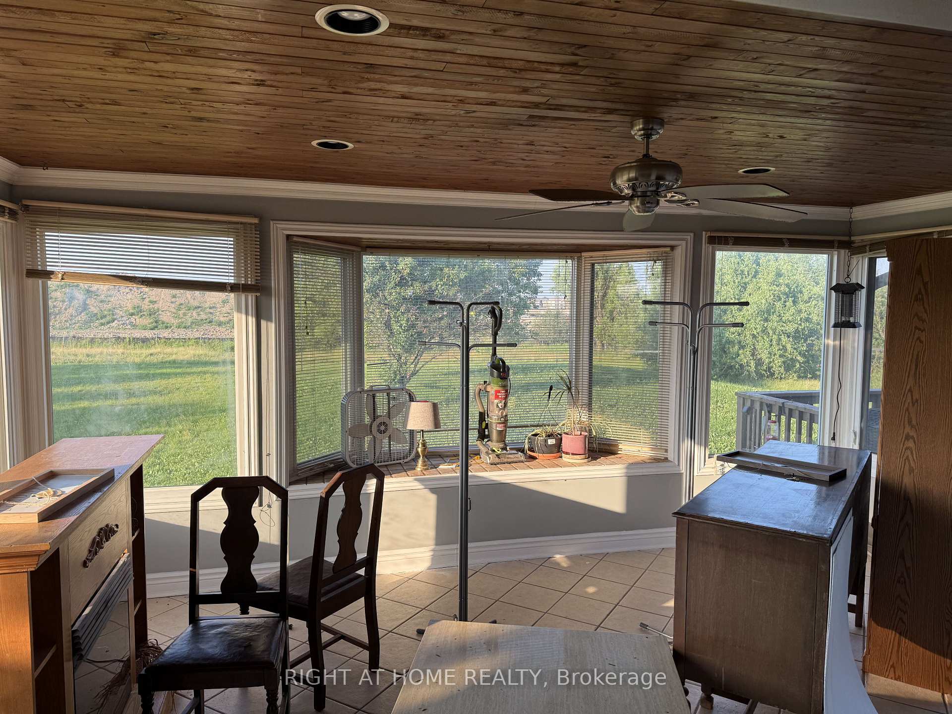 Photo 9 of 12175 Chinguacousy Road, Caledon, Rural Caledon — HOMEH