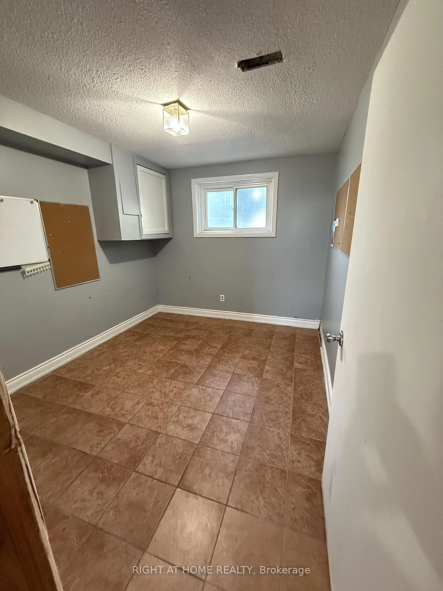 Photo 38 of 12175 Chinguacousy Road, Caledon, Rural Caledon — HOMEH