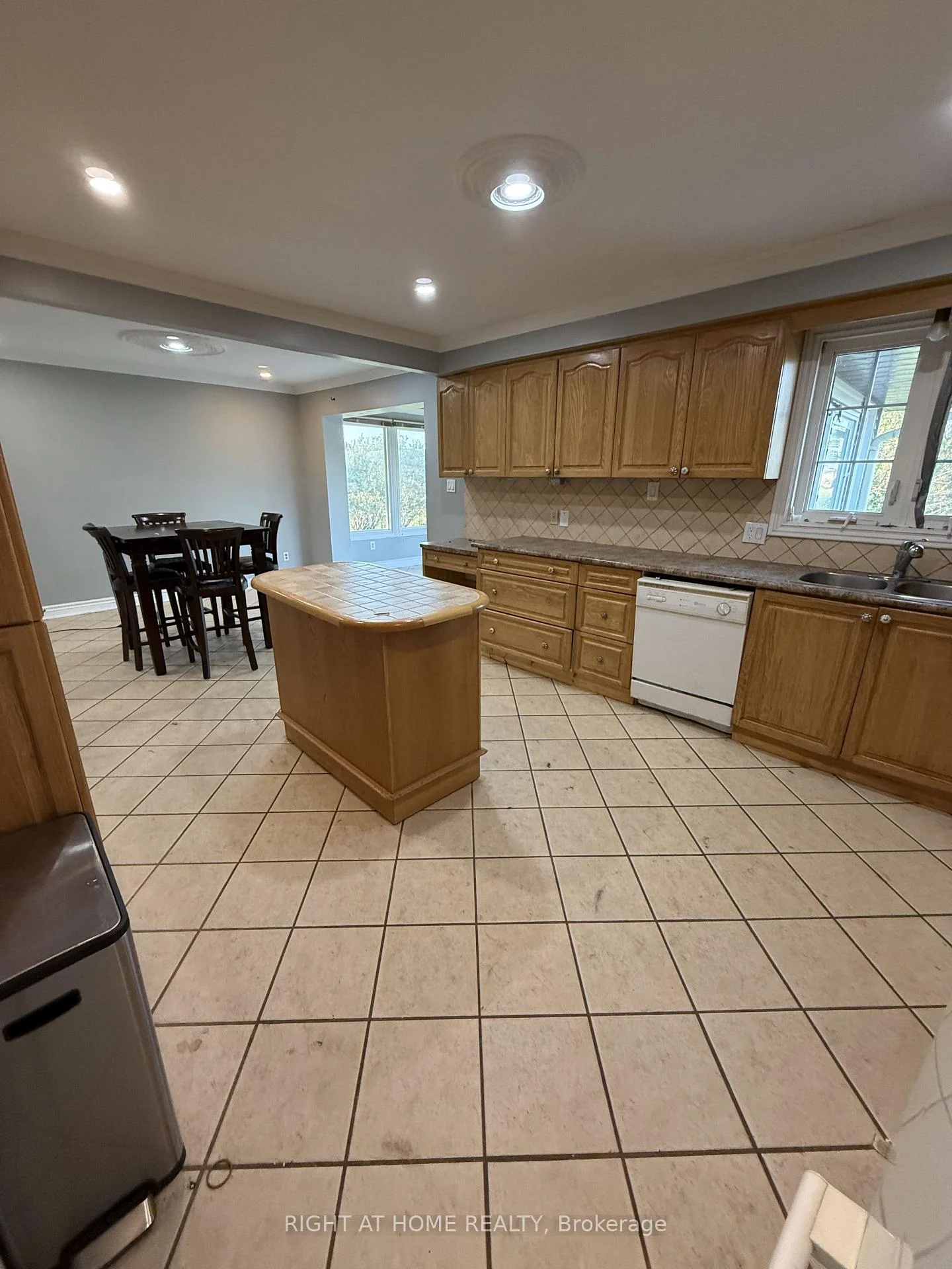 Photo 40 of 12175 Chinguacousy Road, Caledon, Rural Caledon — HOMEH