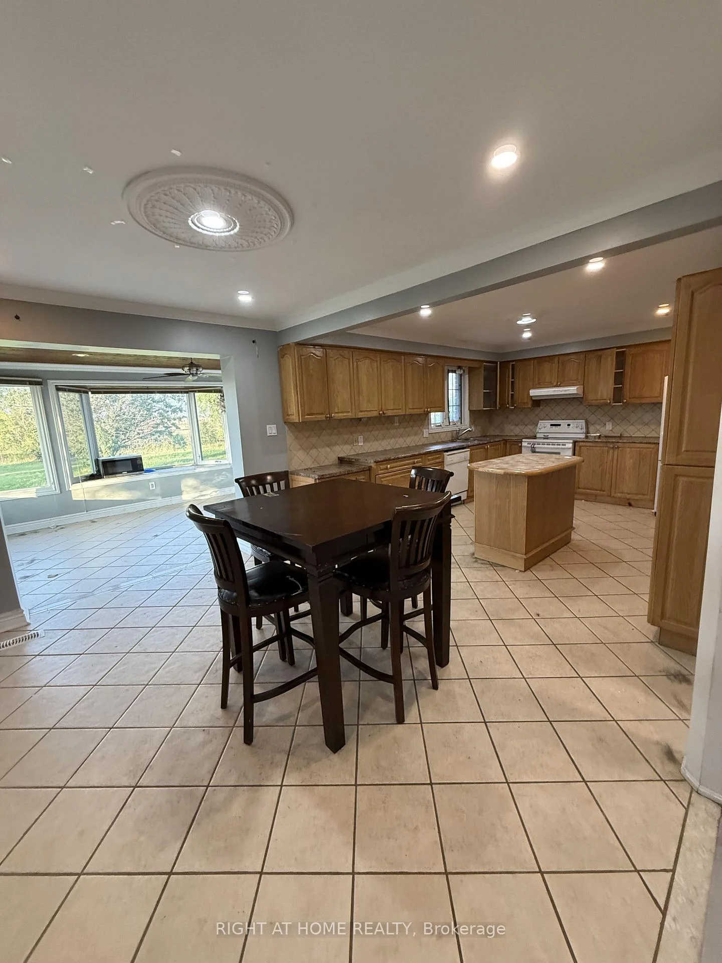 Photo 41 of 12175 Chinguacousy Road, Caledon, Rural Caledon — HOMEH