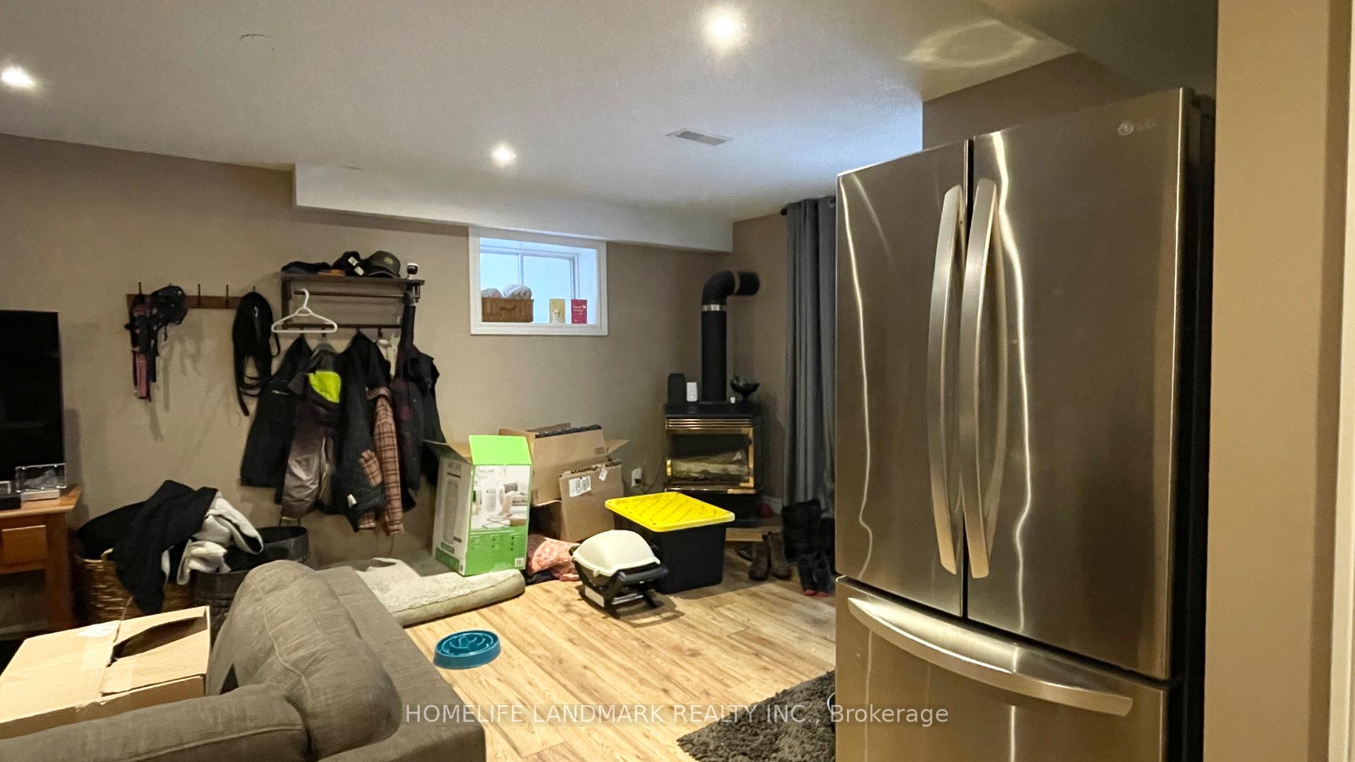 Photo 7 of Unit Lower, 10 Summerset Drive, Barrie, Ardagh — HOMEH