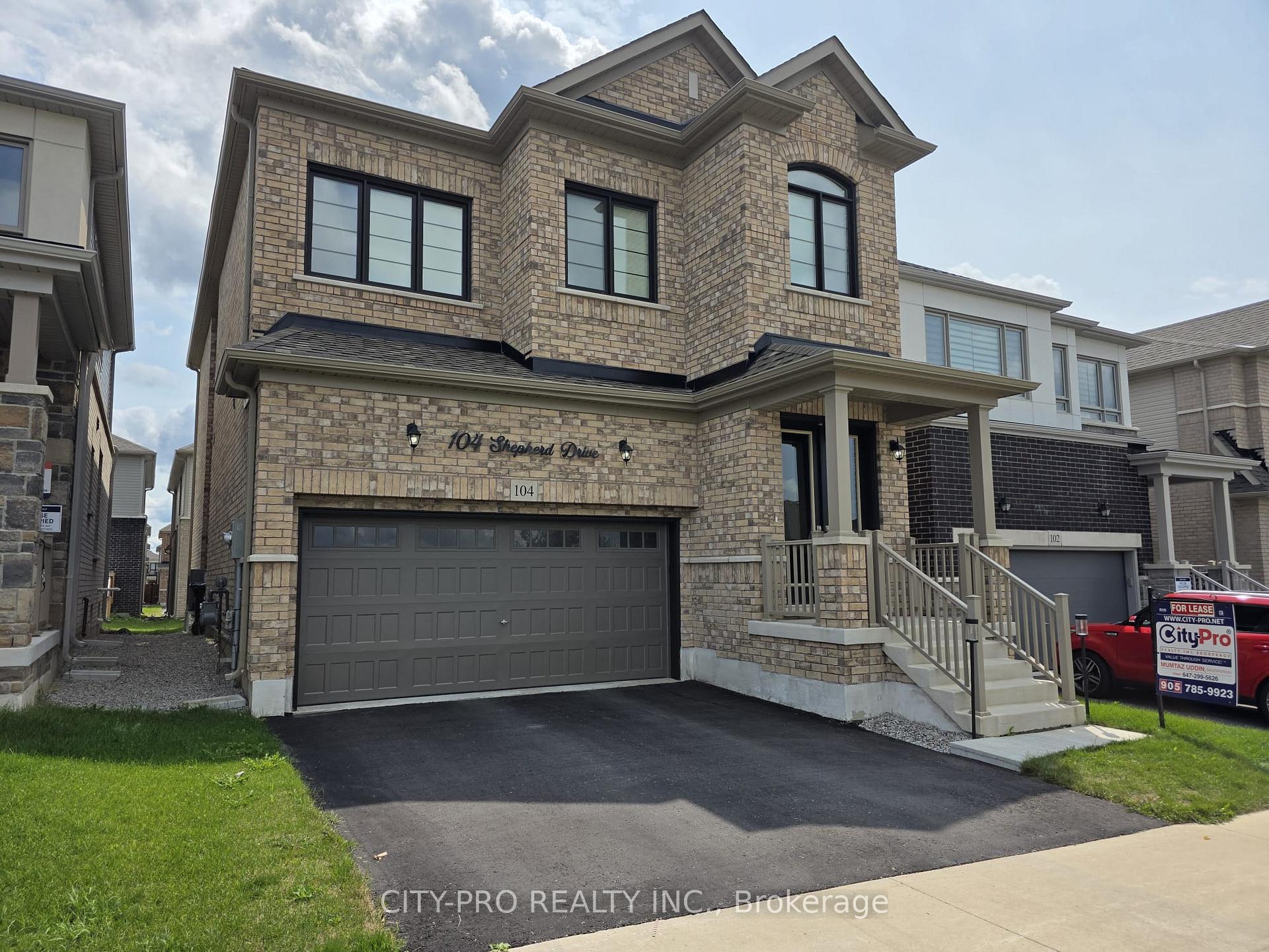 Photo 2 of 104 Shepherd Drive, Barrie, Rural Barrie Southeast — HOMEH