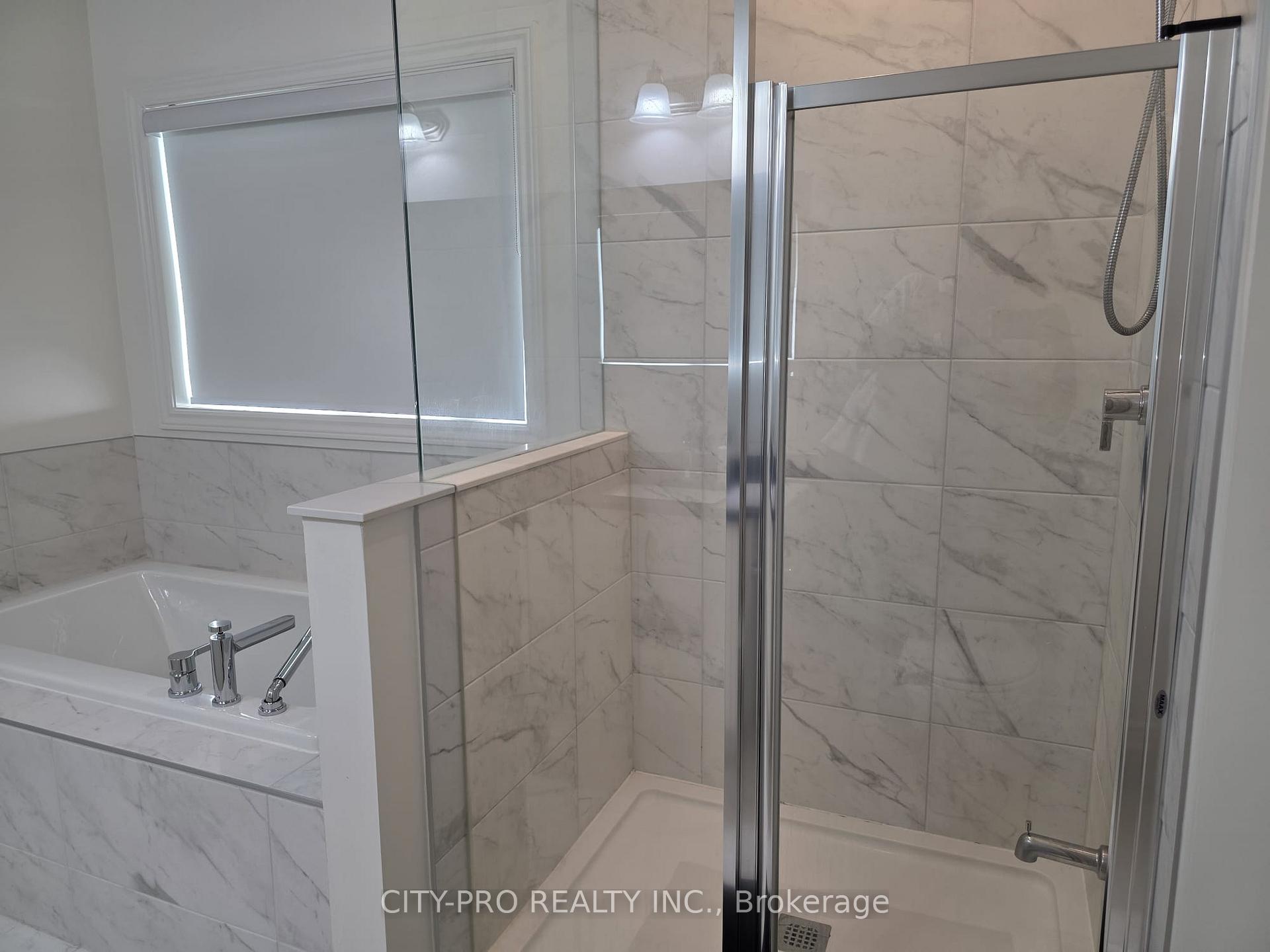 Photo 14 of 104 Shepherd Drive, Barrie, Rural Barrie Southeast — HOMEH