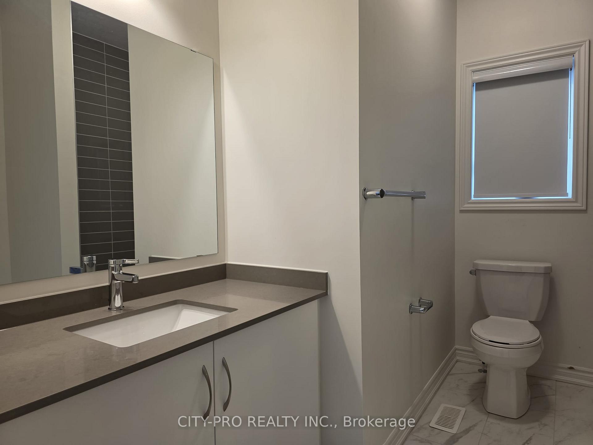 Photo 16 of 104 Shepherd Drive, Barrie, Rural Barrie Southeast — HOMEH