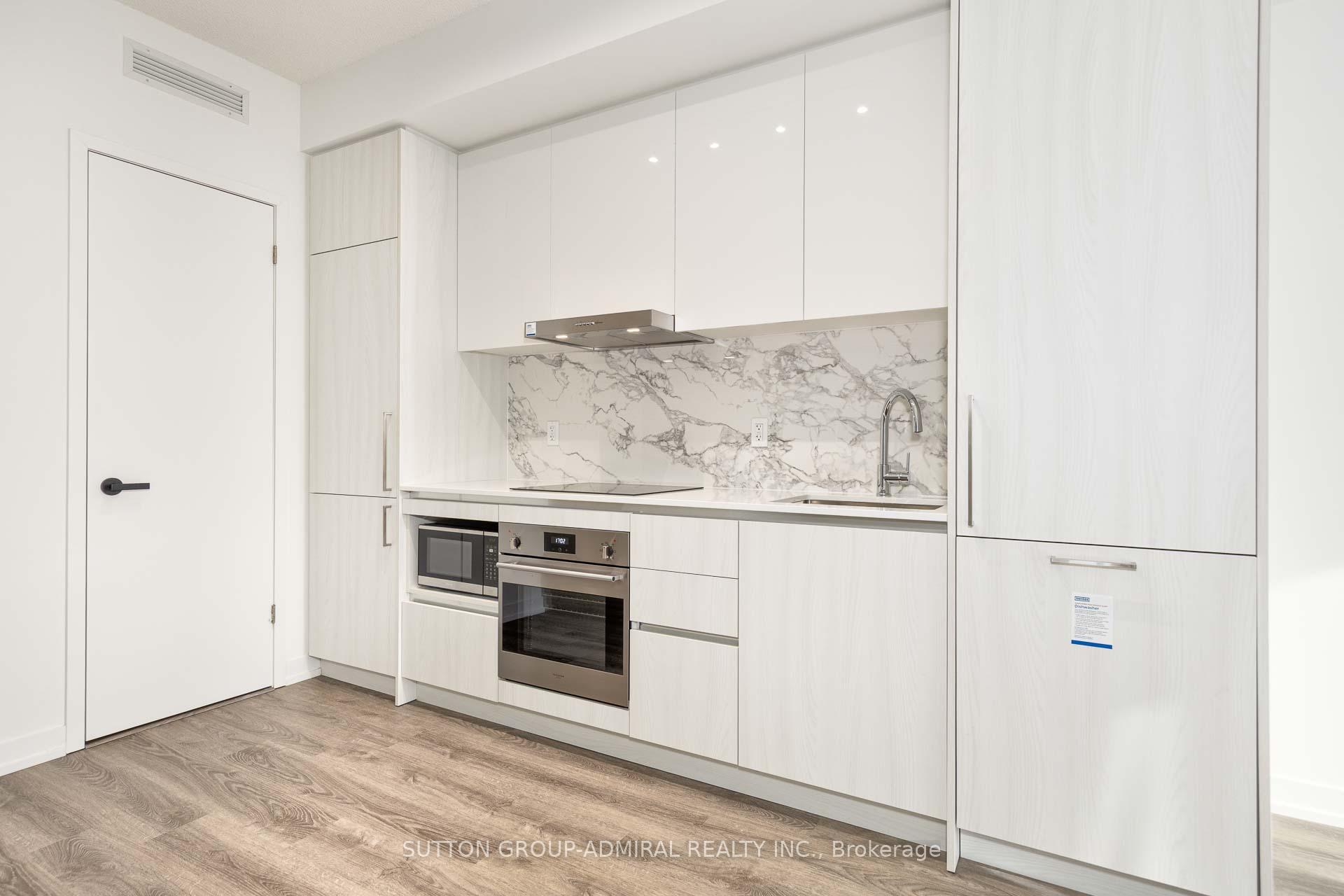 Photo 3 of Unit 4210, 195 Commerce Street, Vaughan, Vaughan Corporate Centre — HOMEH