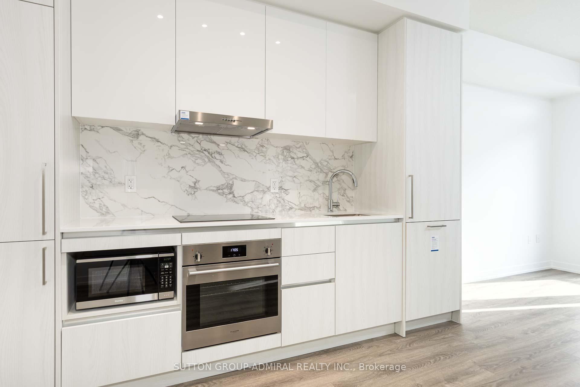 Photo 4 of Unit 4210, 195 Commerce Street, Vaughan, Vaughan Corporate Centre — HOMEH