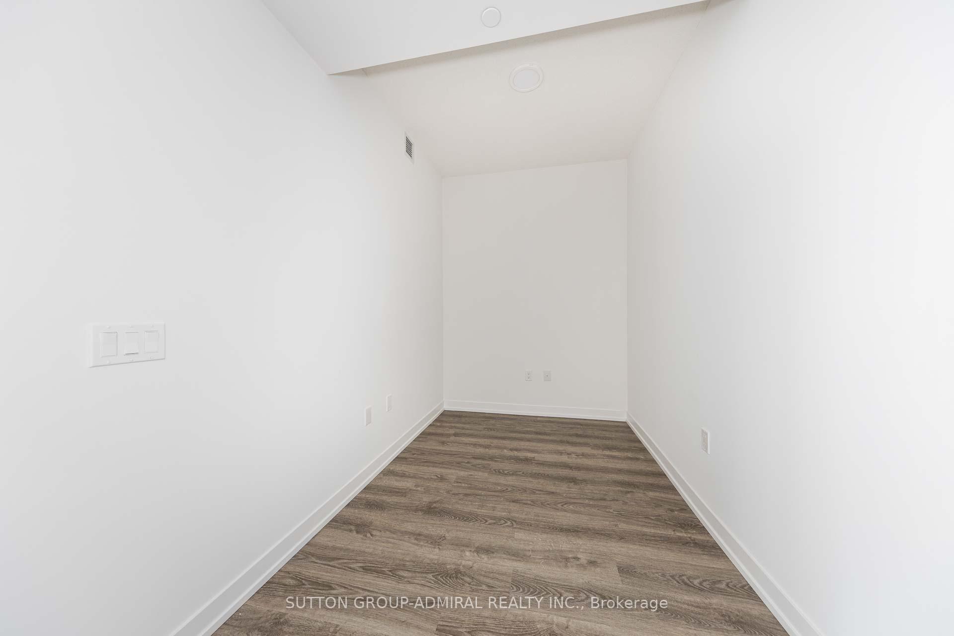 Photo 9 of Unit 4210, 195 Commerce Street, Vaughan, Vaughan Corporate Centre — HOMEH