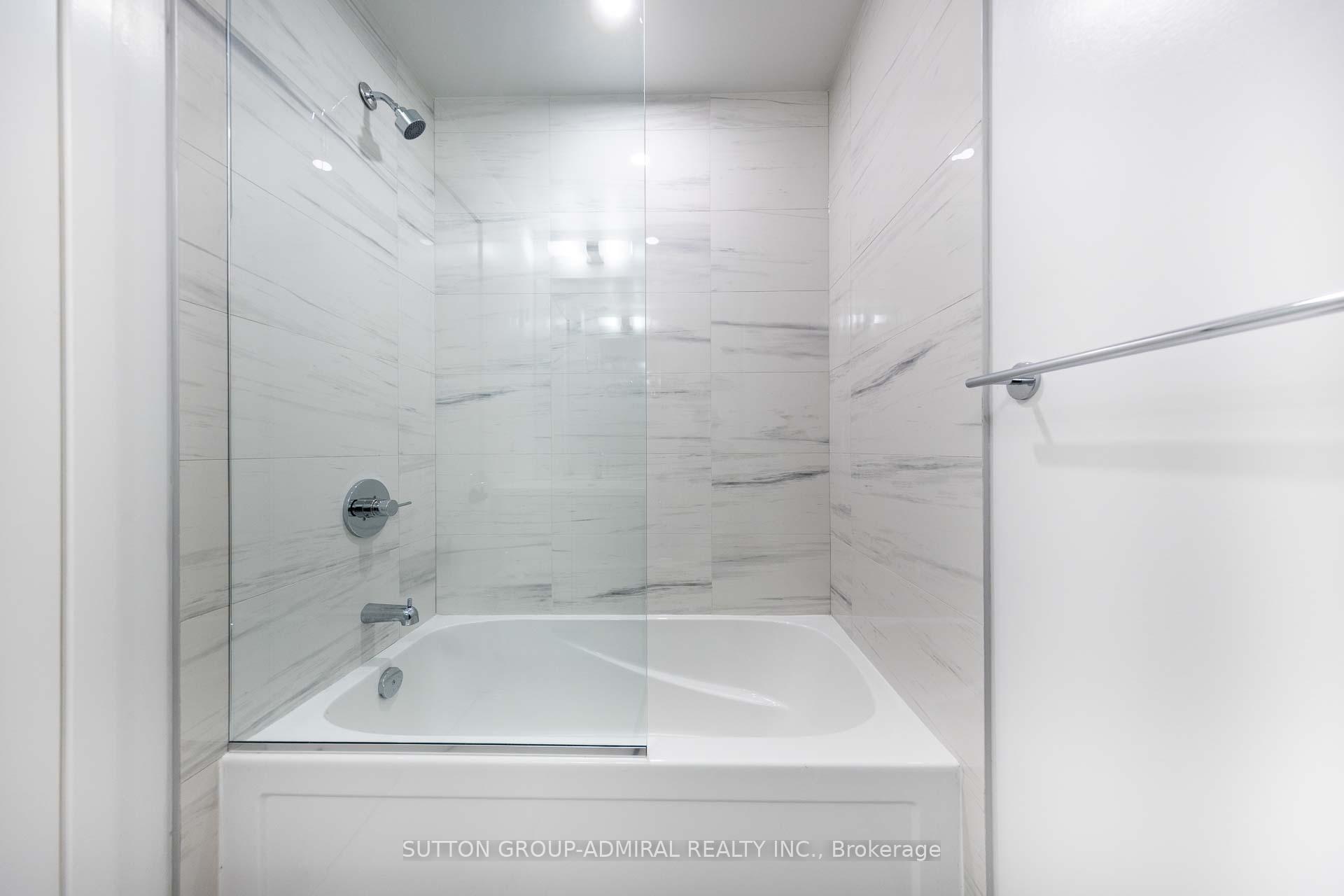 Photo 15 of Unit 4210, 195 Commerce Street, Vaughan, Vaughan Corporate Centre — HOMEH