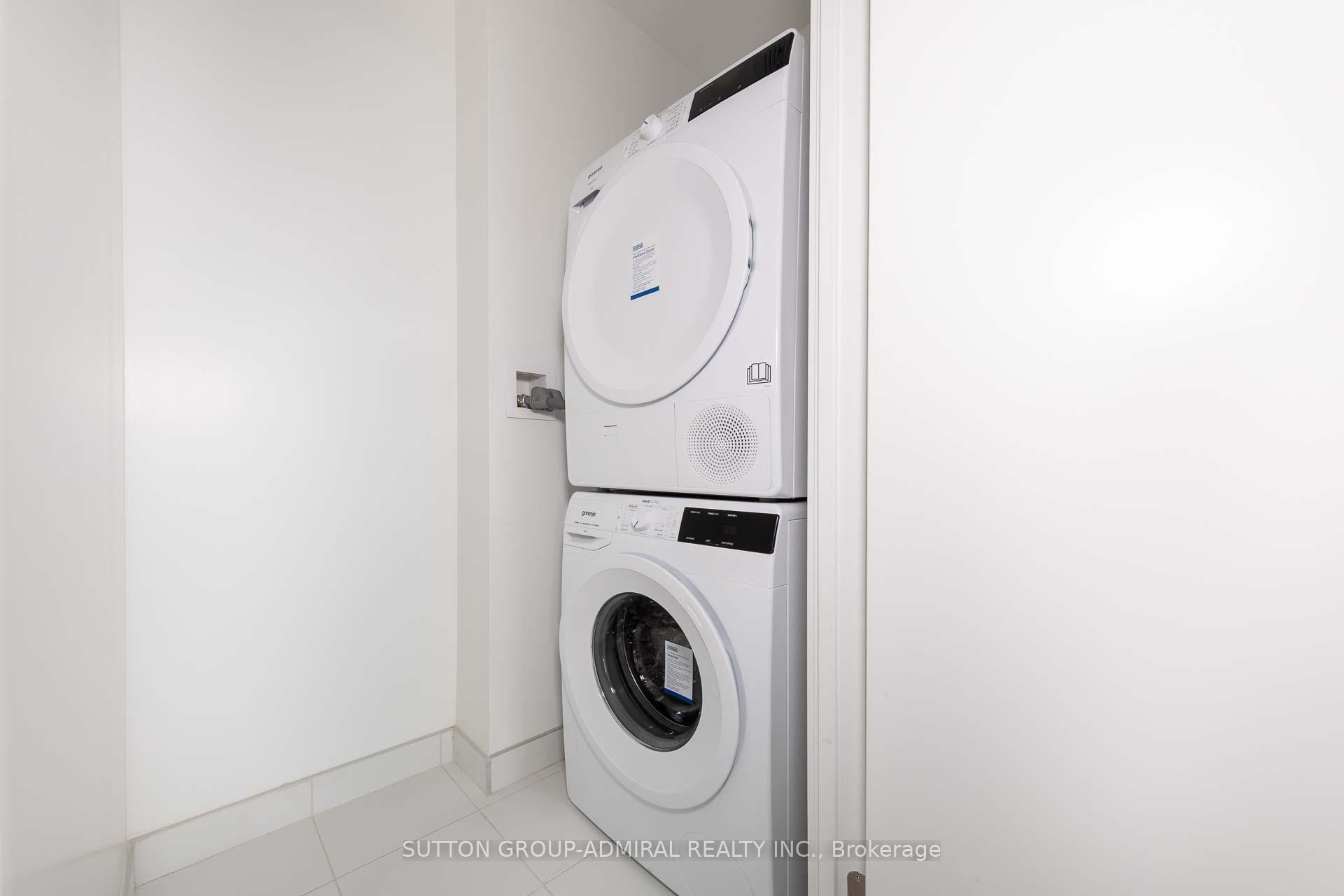 Photo 16 of Unit 4210, 195 Commerce Street, Vaughan, Vaughan Corporate Centre — HOMEH
