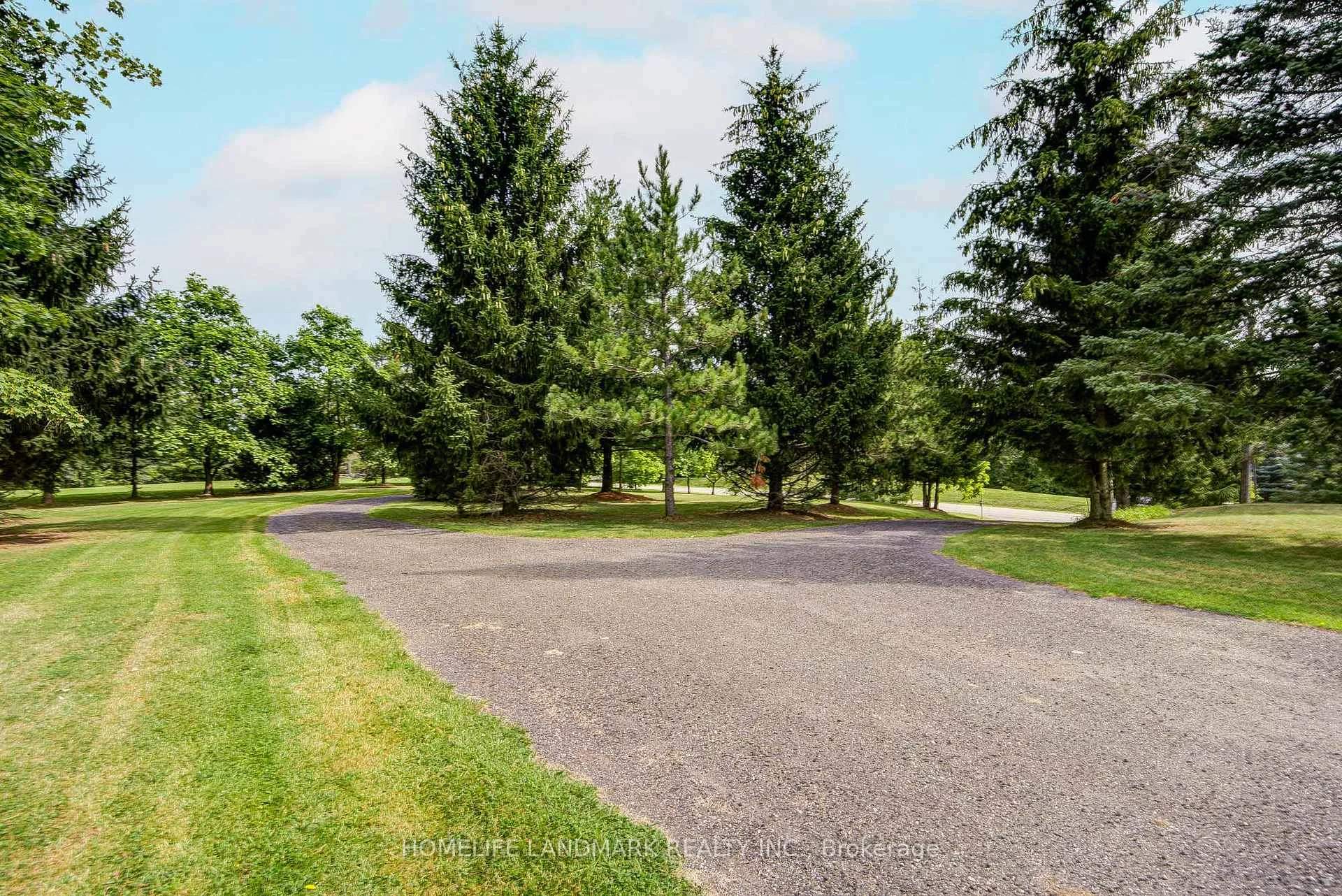Photo 7 of 1098 15th Side Road, New Tecumseth, Rural New Tecumseth — HOMEH