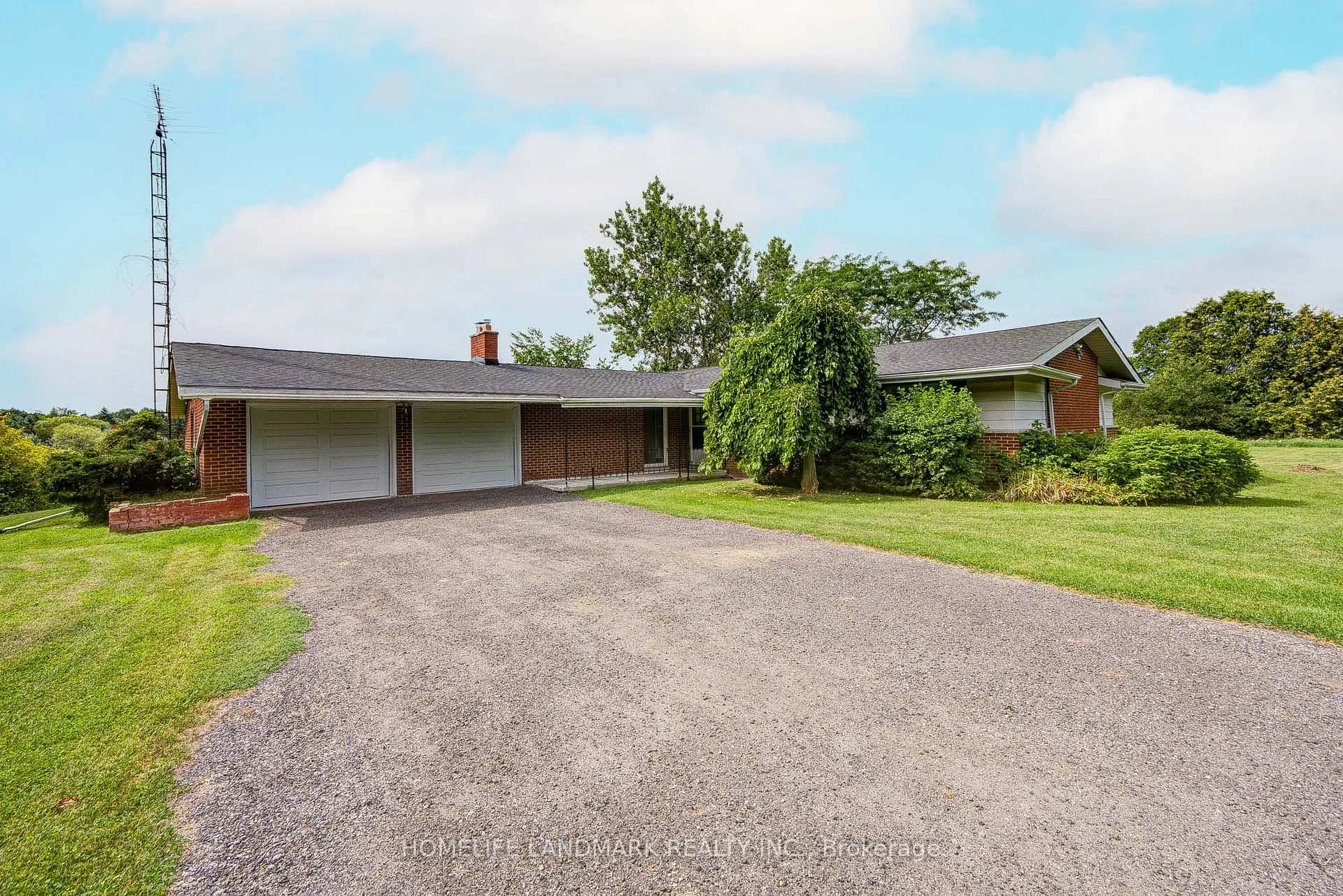 Photo 13 of 1098 15th Side Road, New Tecumseth, Rural New Tecumseth — HOMEH