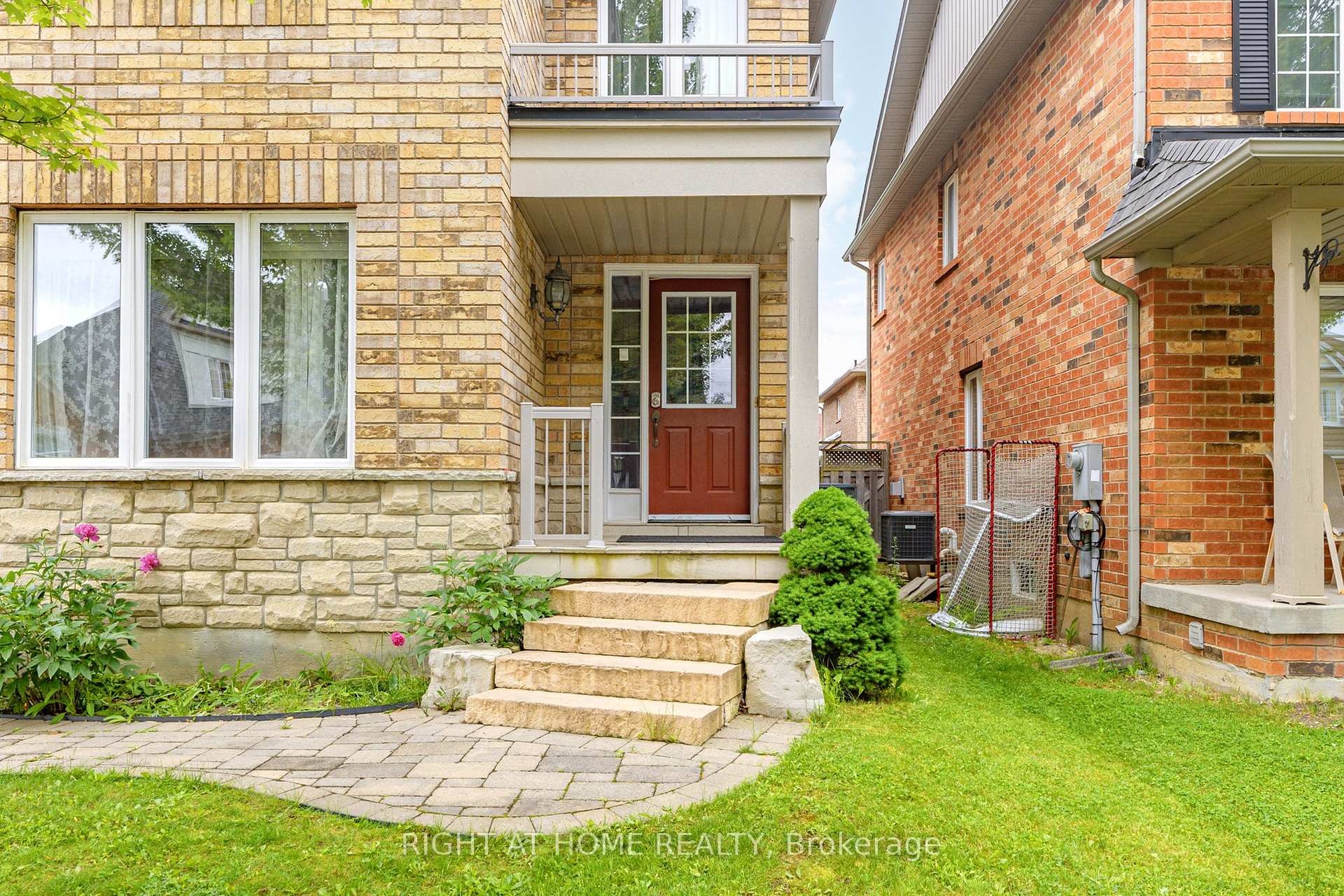 Photo 2 of 204 Everett Street, Markham, Wismer — HOMEH