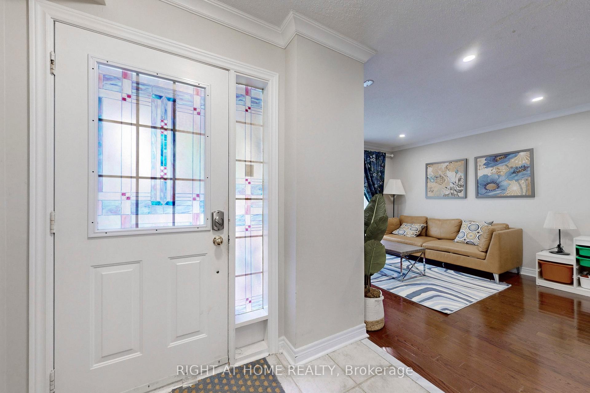 Photo 6 of 204 Everett Street, Markham, Wismer — HOMEH