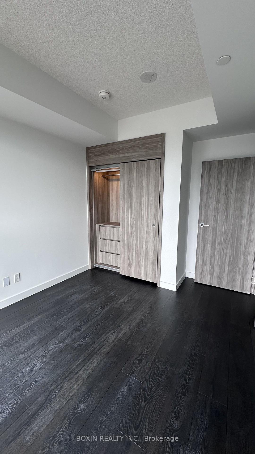 Photo 6 of Unit 07, 75 Billes Heights, North York, Bayview Village — HOMEH