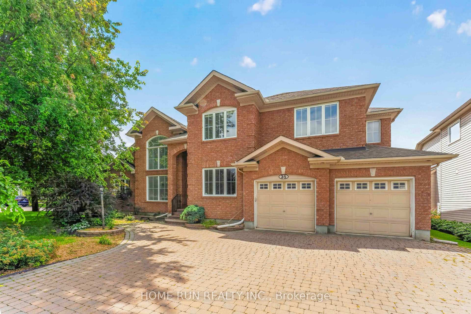 Photo 2 of 35 Blackshire Circle, Ottawa, Barrhaven - Stonebridge — HOMEH