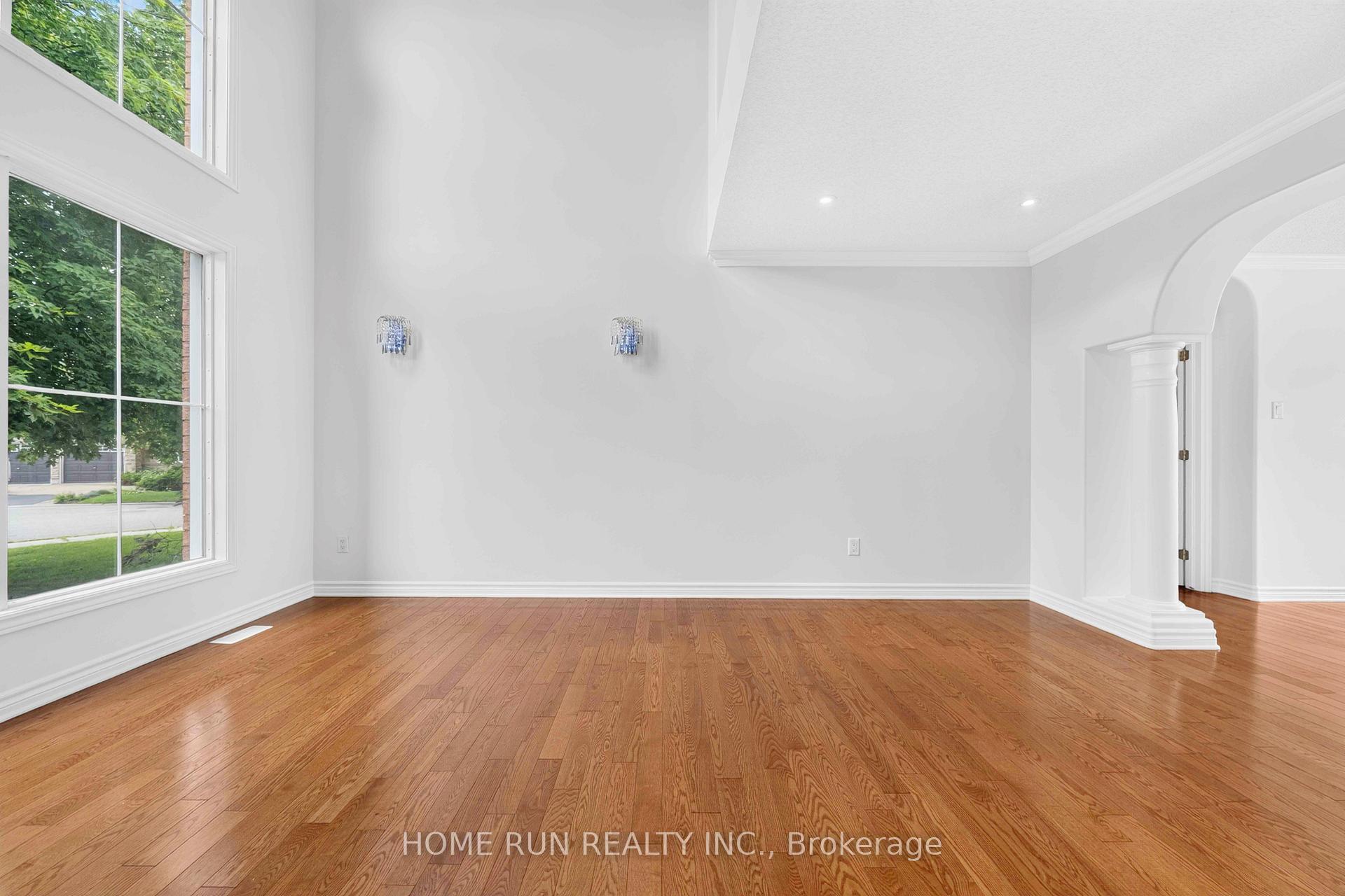 Photo 4 of 35 Blackshire Circle, Ottawa, Barrhaven - Stonebridge — HOMEH