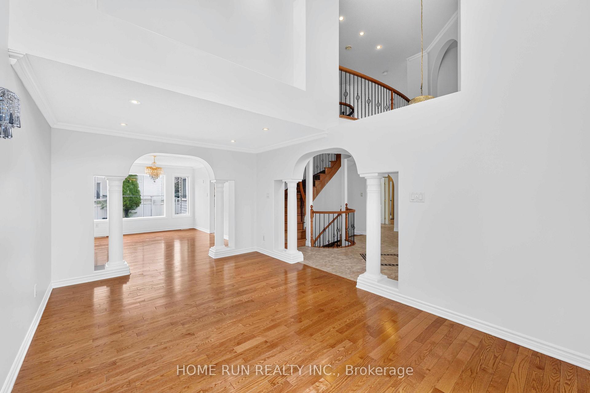 Photo 8 of 35 Blackshire Circle, Ottawa, Barrhaven - Stonebridge — HOMEH