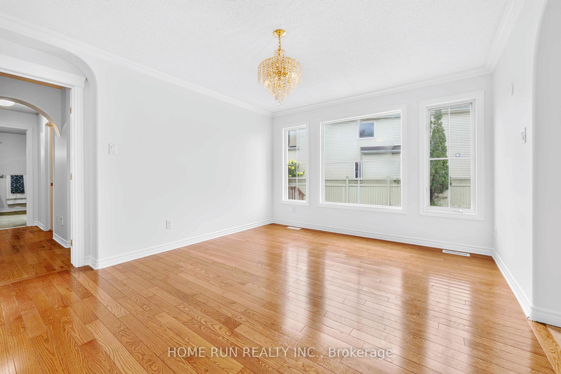 Photo 11 of 35 Blackshire Circle, Ottawa, Barrhaven - Stonebridge — HOMEH