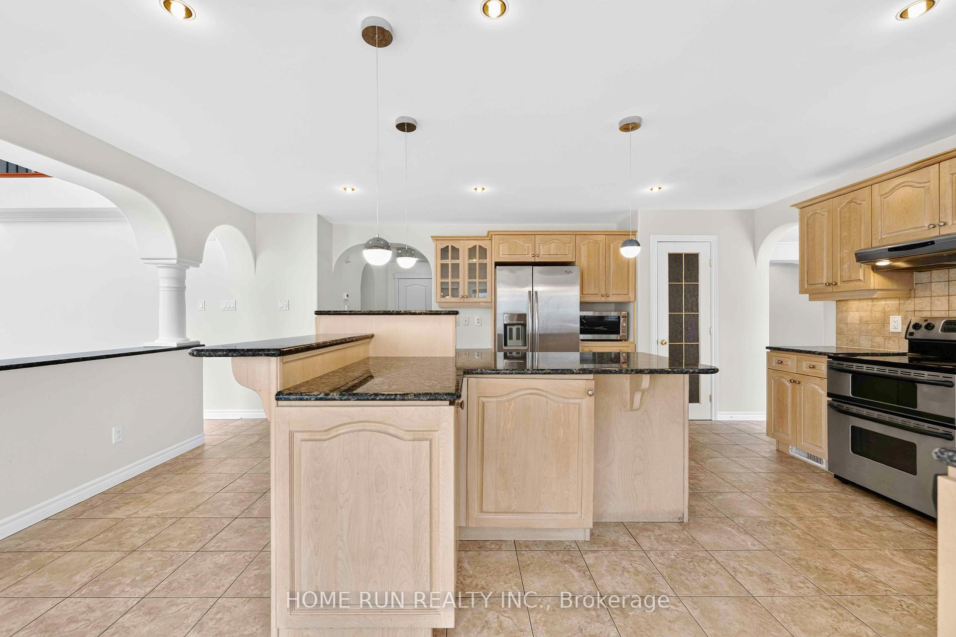 Photo 18 of 35 Blackshire Circle, Ottawa, Barrhaven - Stonebridge — HOMEH