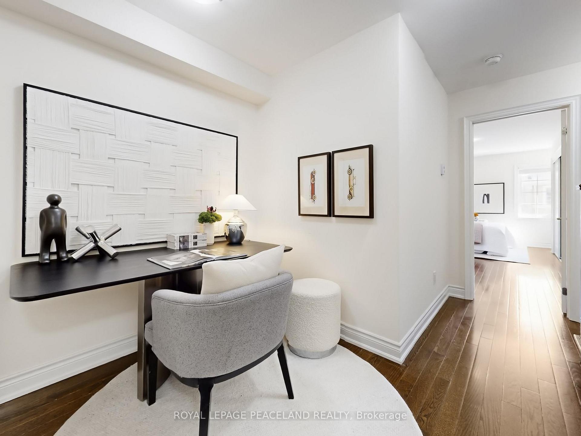 Photo 15 of 82 Hargrave Lane, North York, Bridle Path-Sunnybrook-York Mills — HOMEH