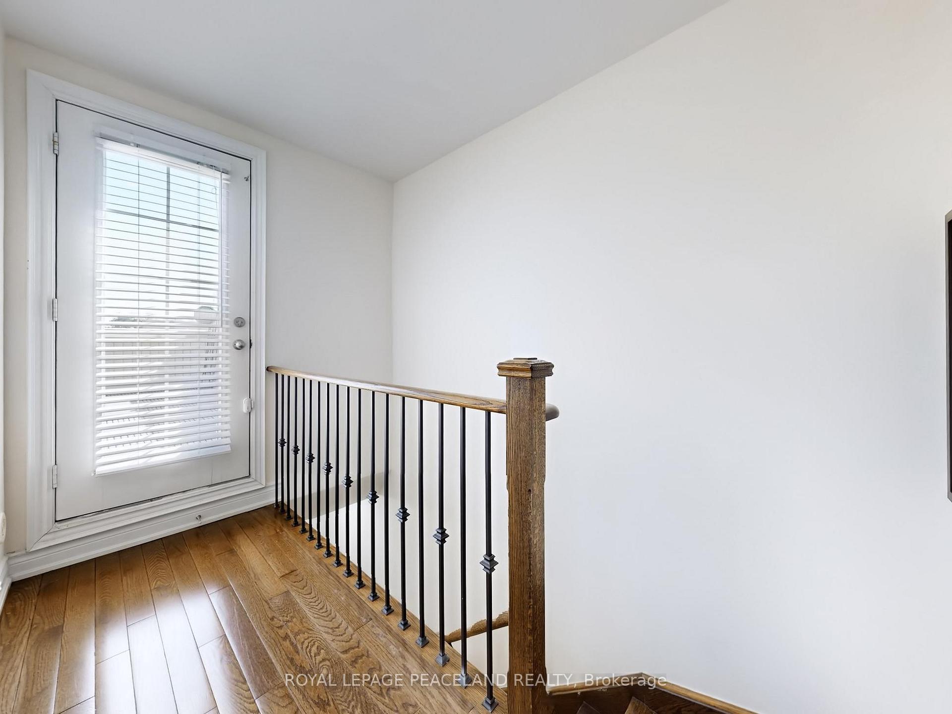 Photo 19 of 82 Hargrave Lane, North York, Bridle Path-Sunnybrook-York Mills — HOMEH