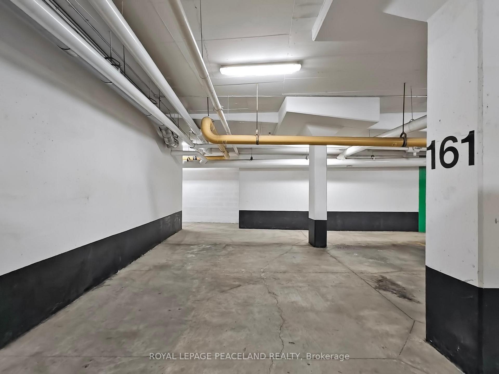 Photo 29 of 82 Hargrave Lane, North York, Bridle Path-Sunnybrook-York Mills — HOMEH