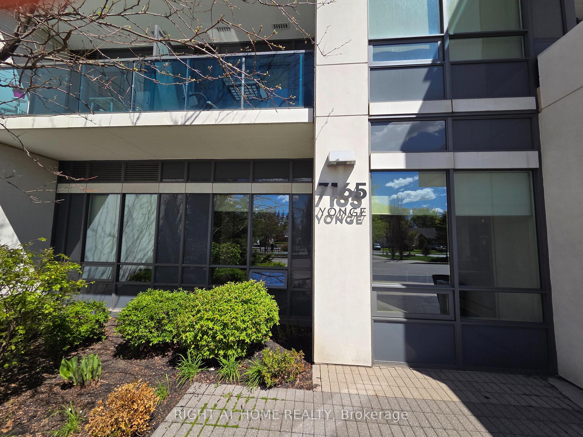 Photo 4 of Unit 1406, 7165 Yonge Street, Markham, Grandview — HOMEH