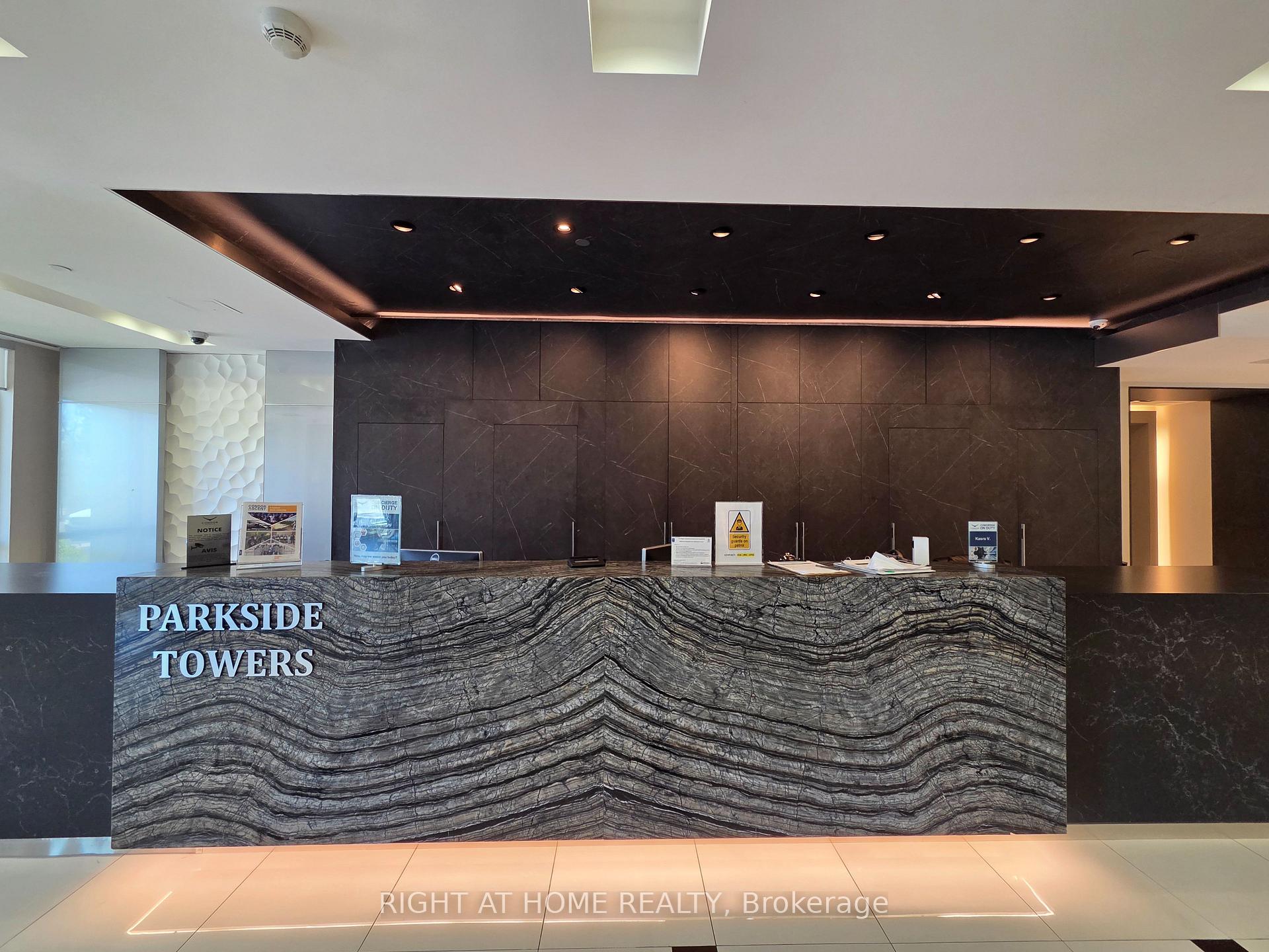 Photo 5 of Unit 1406, 7165 Yonge Street, Markham, Grandview — HOMEH