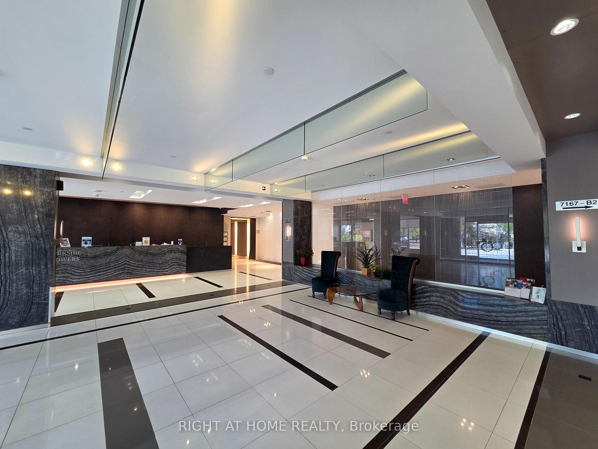 Photo 7 of Unit 1406, 7165 Yonge Street, Markham, Grandview — HOMEH