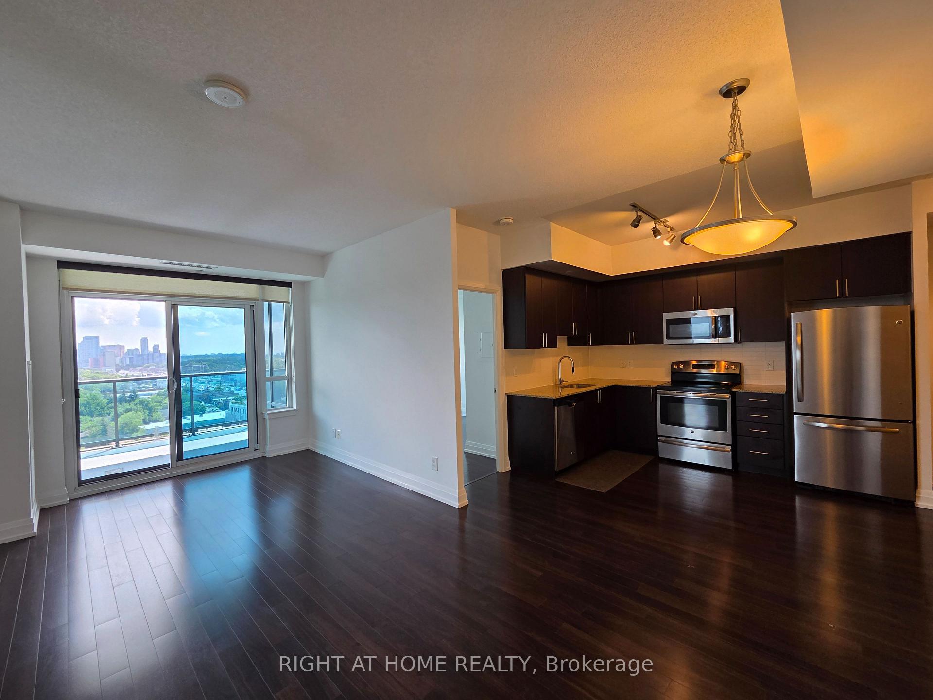 Photo 15 of Unit 1406, 7165 Yonge Street, Markham, Grandview — HOMEH