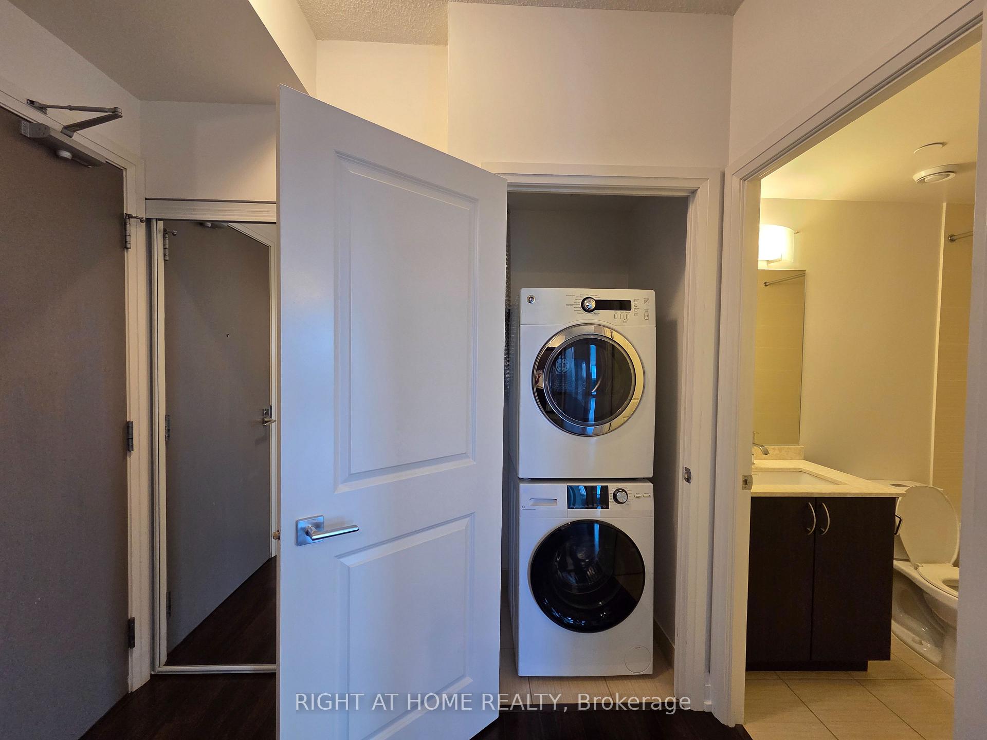 Photo 17 of Unit 1406, 7165 Yonge Street, Markham, Grandview — HOMEH