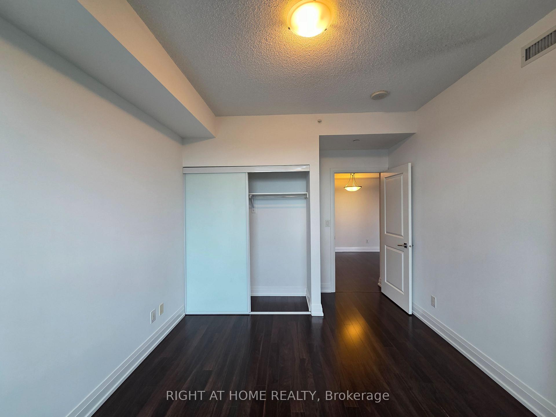 Photo 23 of Unit 1406, 7165 Yonge Street, Markham, Grandview — HOMEH