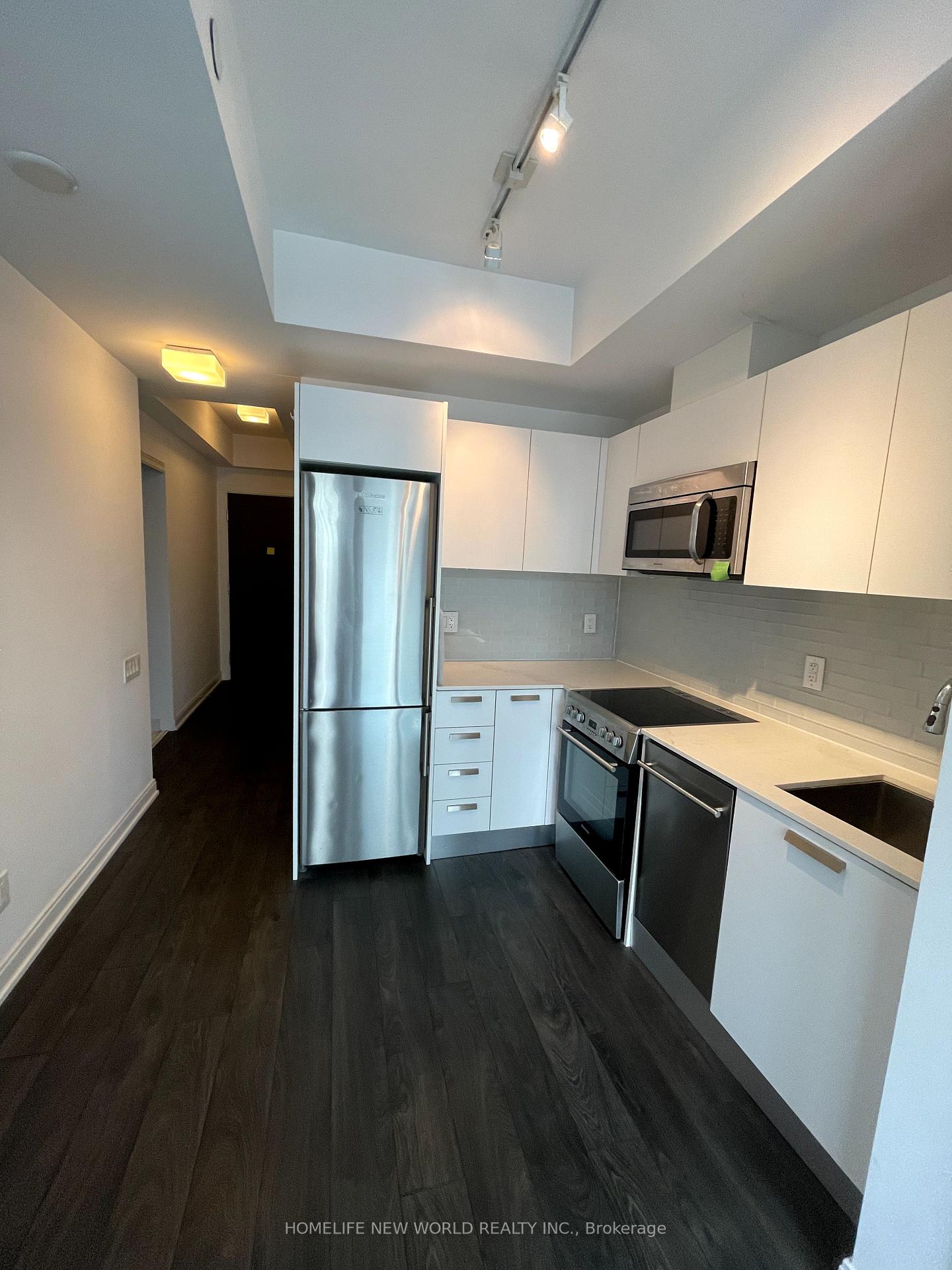 Photo 6 of Unit 503, 42 Charles Street E, Toronto, Church-Yonge Corridor — HOMEH