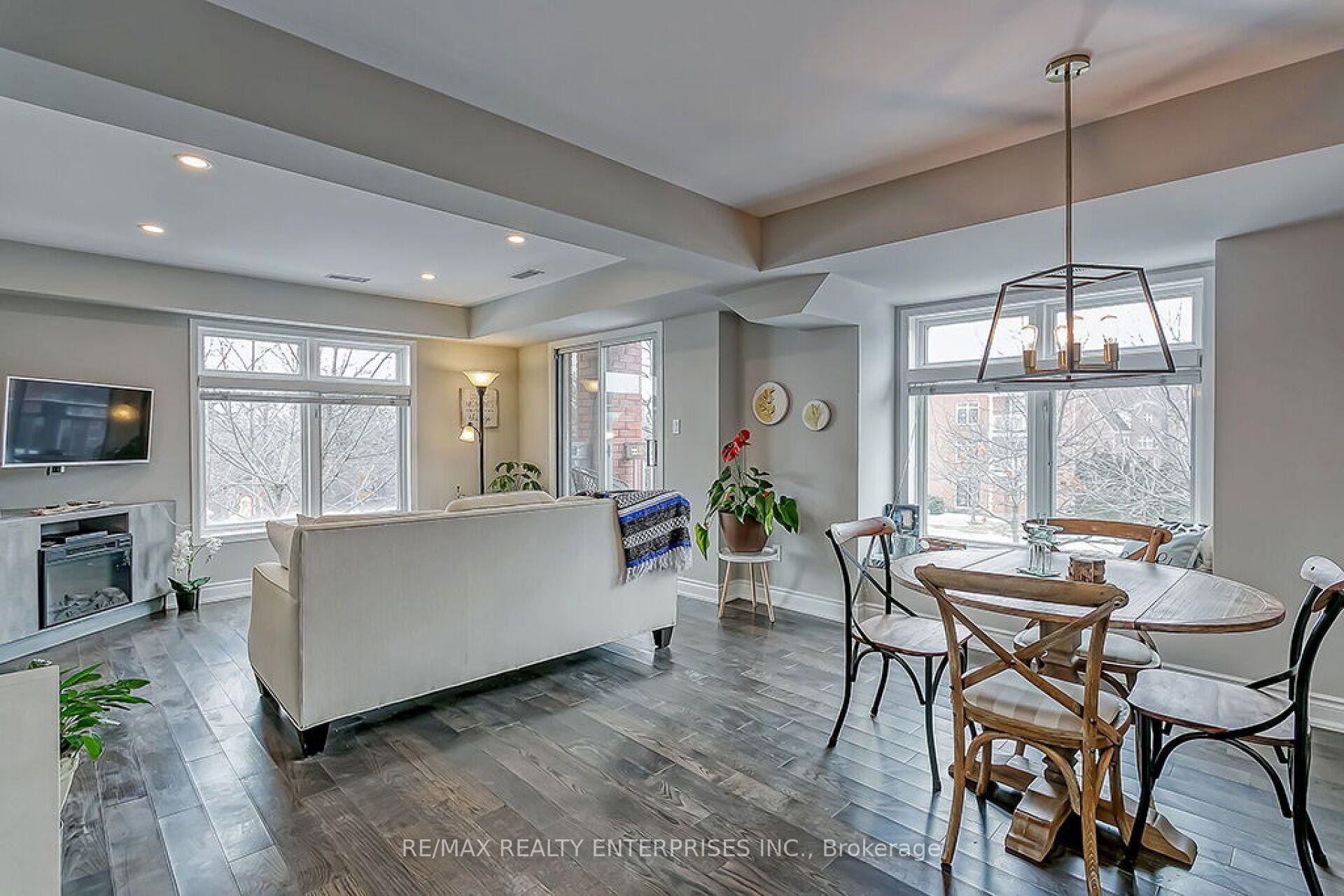 Photo 2 of Unit Unit E, 2386 Munn's Avenue, Oakville, River Oaks — HOMEH