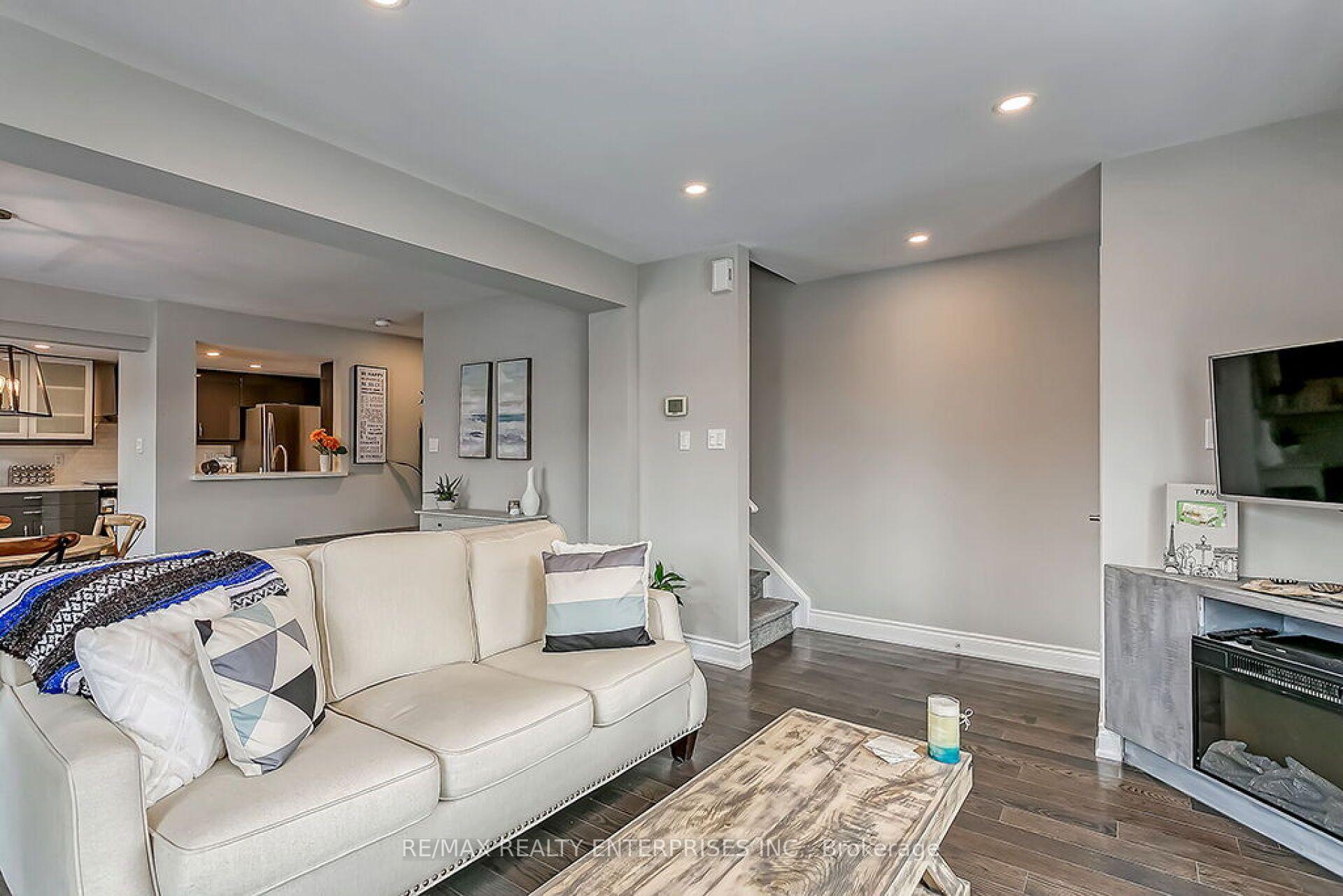 Photo 71 of Unit Unit E, 2386 Munn's Avenue, Oakville, River Oaks — HOMEH