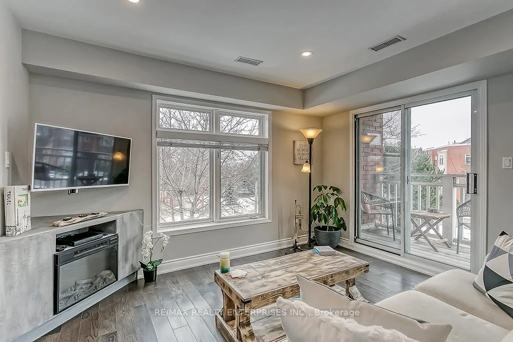 Photo 7 of Unit Unit E, 2386 Munn's Avenue, Oakville, River Oaks — HOMEH