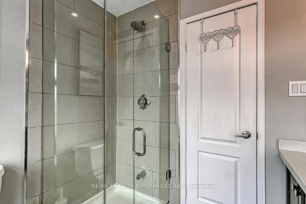 Photo 32 of Unit Unit E, 2386 Munn's Avenue, Oakville, River Oaks — HOMEH
