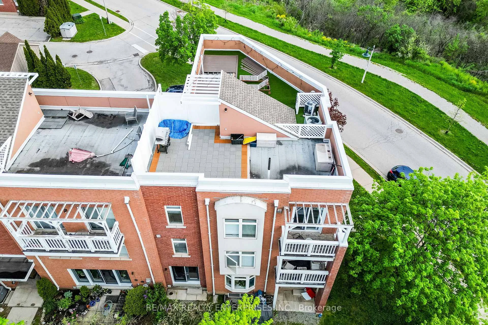 Photo 43 of Unit Unit E, 2386 Munn's Avenue, Oakville, River Oaks — HOMEH