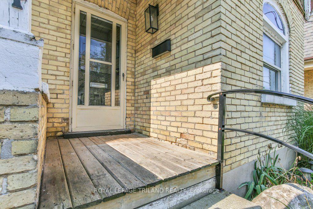 Photo 3 of 24 Mount Pleasant Avenue, London, North N — HOMEH