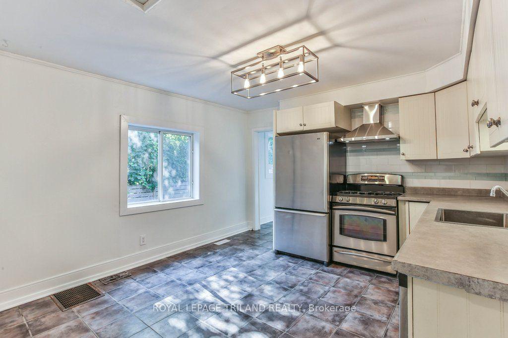 Photo 8 of 24 Mount Pleasant Avenue, London, North N — HOMEH