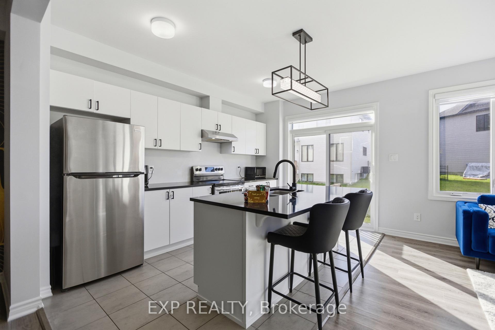 Photo 7 of 44 Lentago Avenue, Ottawa, Barrhaven - Half Moon Bay — HOMEH